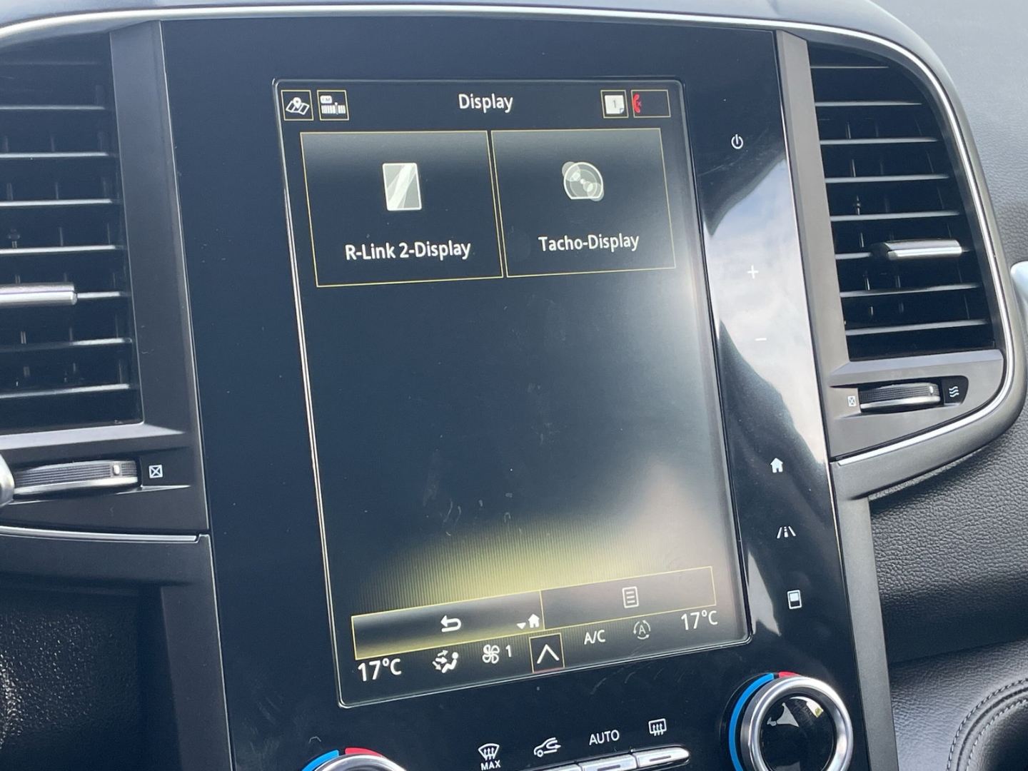 Koleos TCe Initiale Paris Pano/Kamera/Bose/AHK/Navi/Keyless/el.Heckklappe/Full LED/Massage/ACC