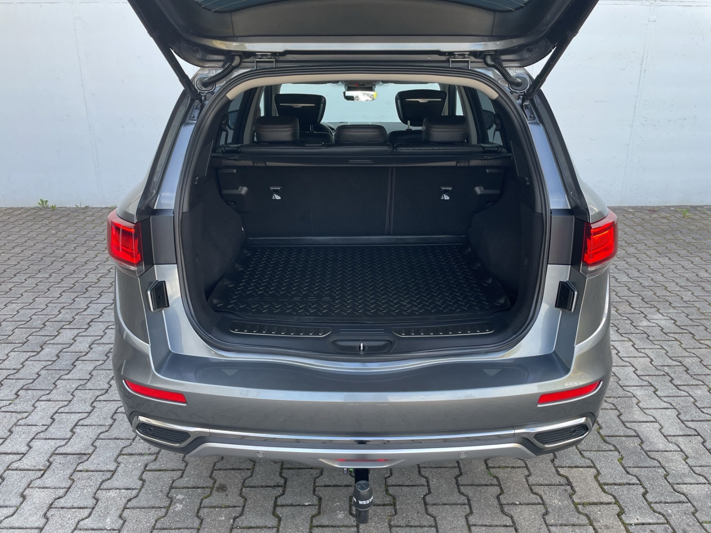 Koleos TCe Initiale Paris Pano/Kamera/Bose/AHK/Navi/Keyless/el.Heckklappe/Full LED/Massage/ACC
