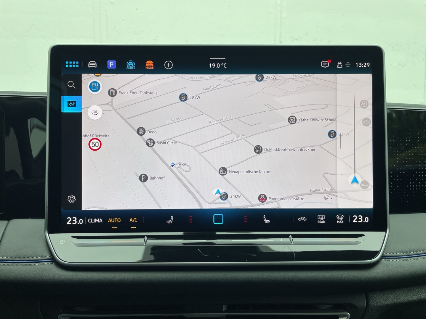 Tiguan 2.0 TDI DSG R-Line Matrix/AHK/360°Kamera/Navi/HUD/ACC/Travel Assist/HUD/