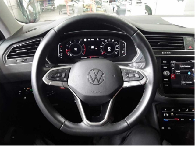 Tiguan 1.5TSI DSG Elegance AHK/Kamera/Matrix/ACC/Keyless/el.Heckklappe/App-Connect/Navi/