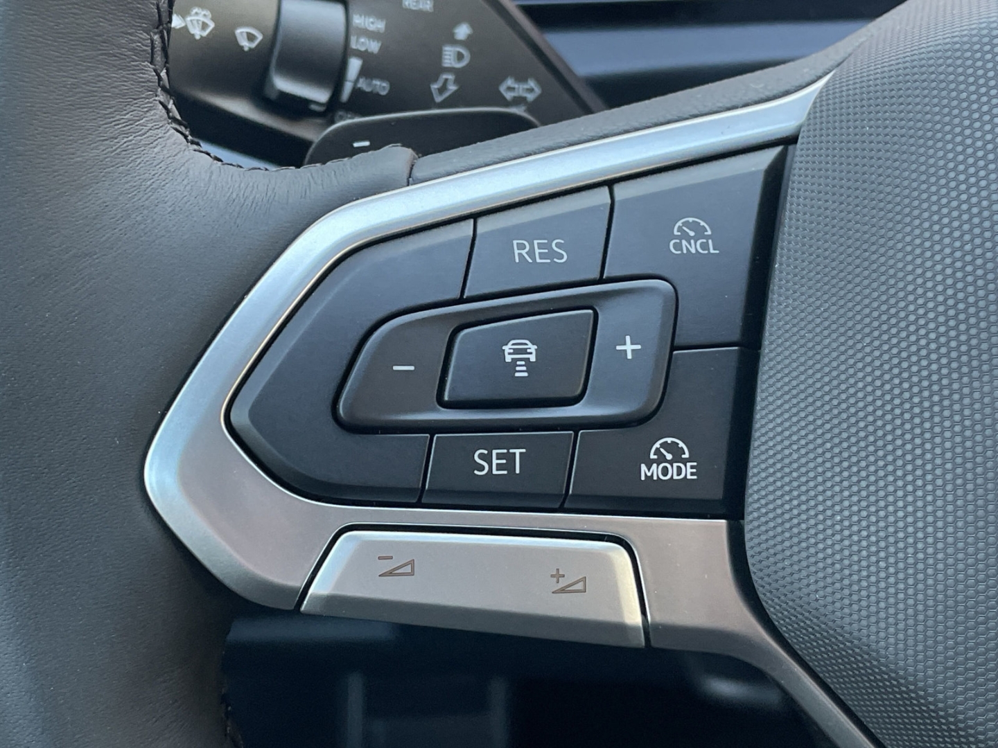 Tiguan ENERGY 2.0TDI DSG Navi/LED/ACC/360°Kamera/App-Connect