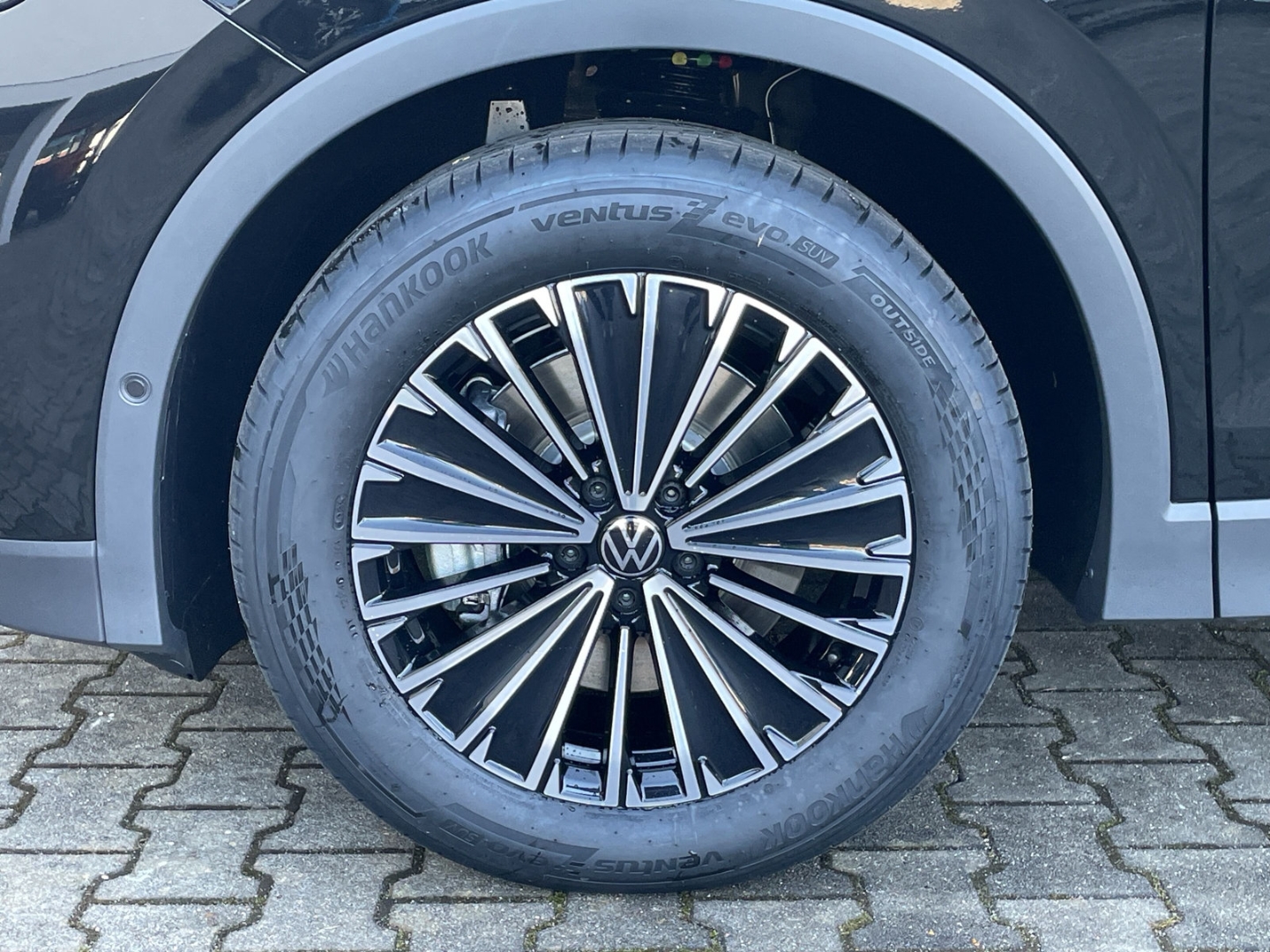 Tiguan ENERGY 2.0TDI DSG Navi/LED/ACC/360°Kamera/App-Connect