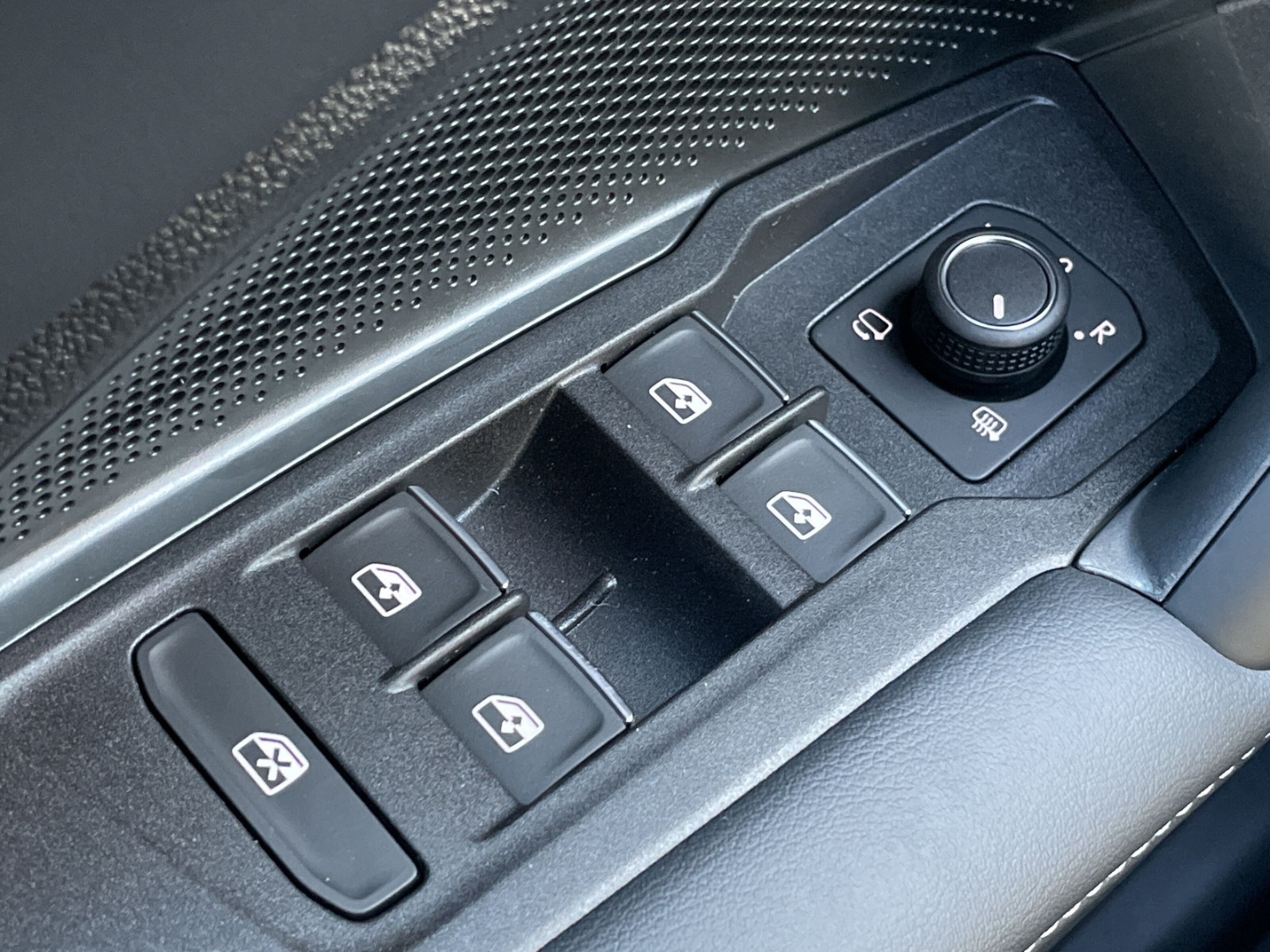 Tiguan ENERGY 2.0TDI DSG Navi/LED/ACC/360°Kamera/App-Connect