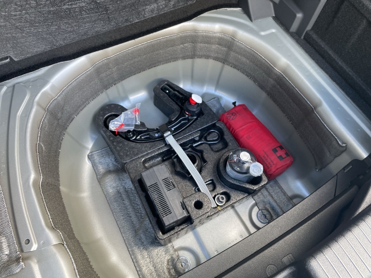 T-Cross 1.5 TSI DSG Goal AHK/Kamera/Matrix/Navi/ACC/App-Connect/Sitzhzg