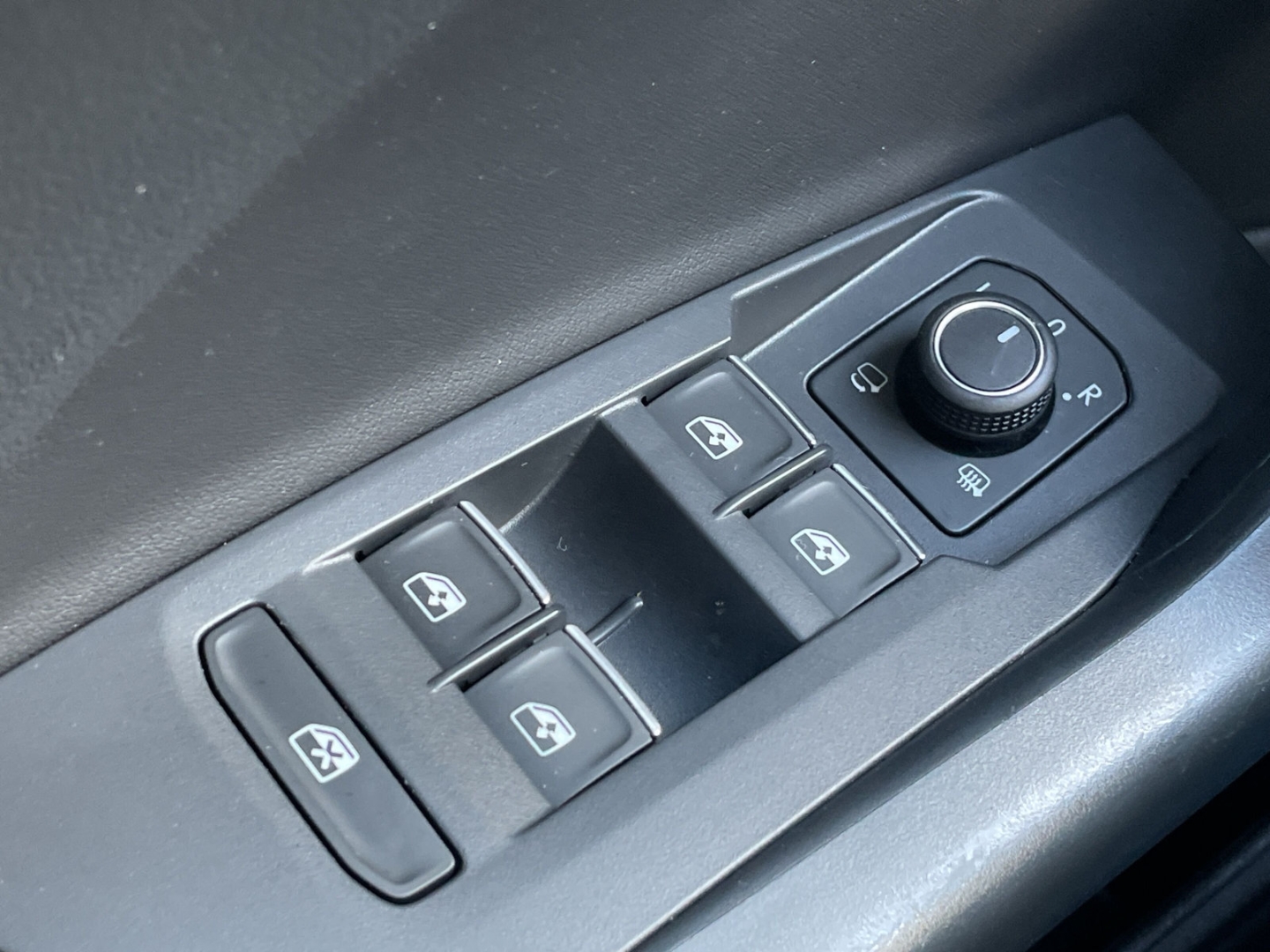 T-Cross 1.5 TSI DSG Goal AHK/Kamera/Matrix/Navi/ACC/App-Connect/Sitzhzg