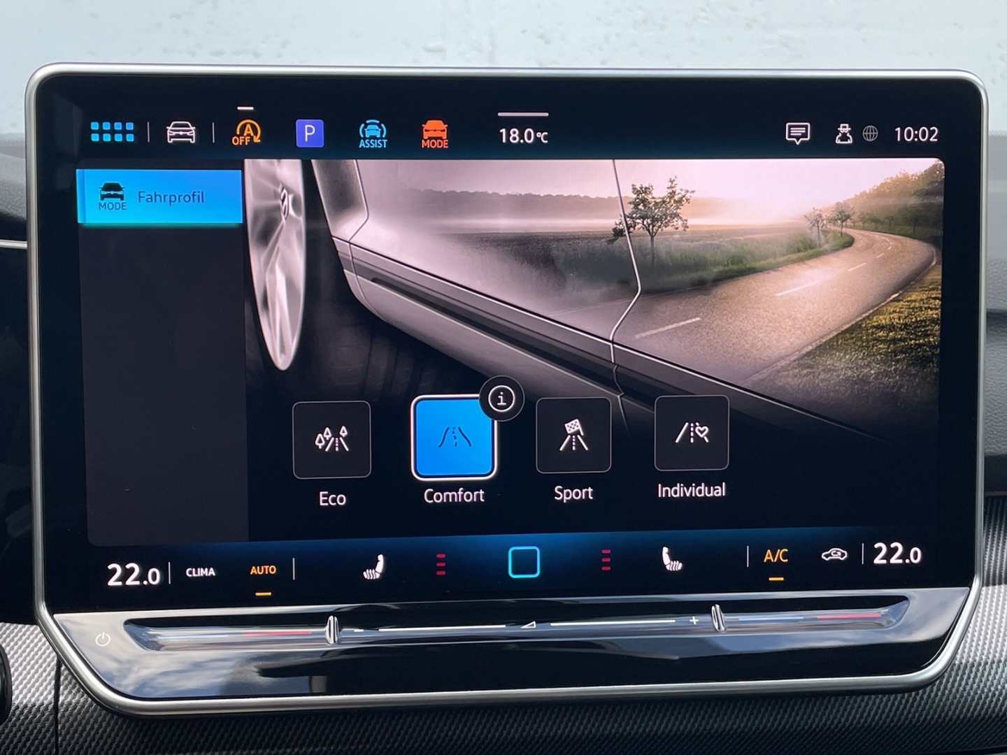 Golf VIII 1.5 eTSI DSG R-Line Black Style Matrix/AHK/HUD/Kamera/Navi/App-Connect/ACC