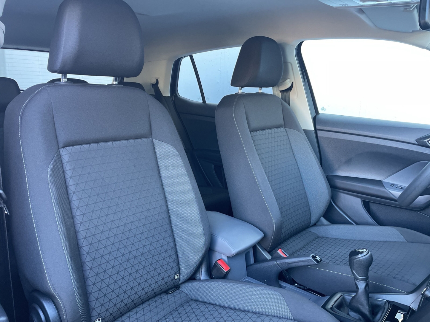 T-Cross 1.0 TSI R-Line PDC/Blind Spot/Bluetooth/Climatronic/Radio