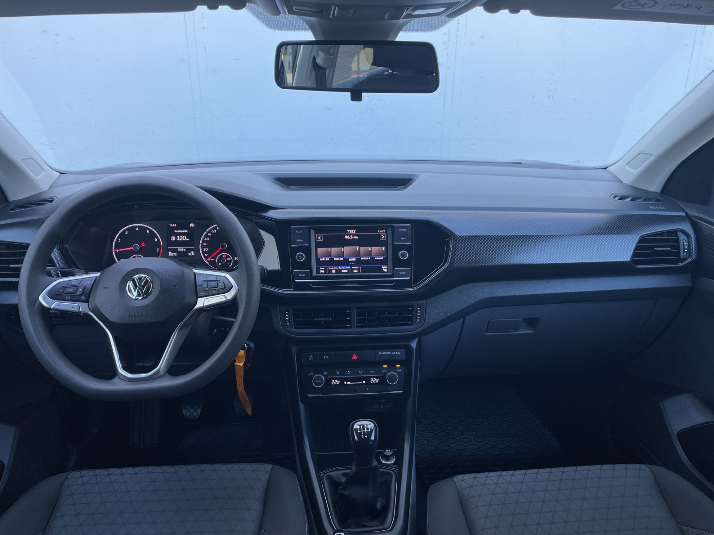 T-Cross 1.0 TSI R-Line PDC/Blind Spot/Bluetooth/Climatronic/Radio