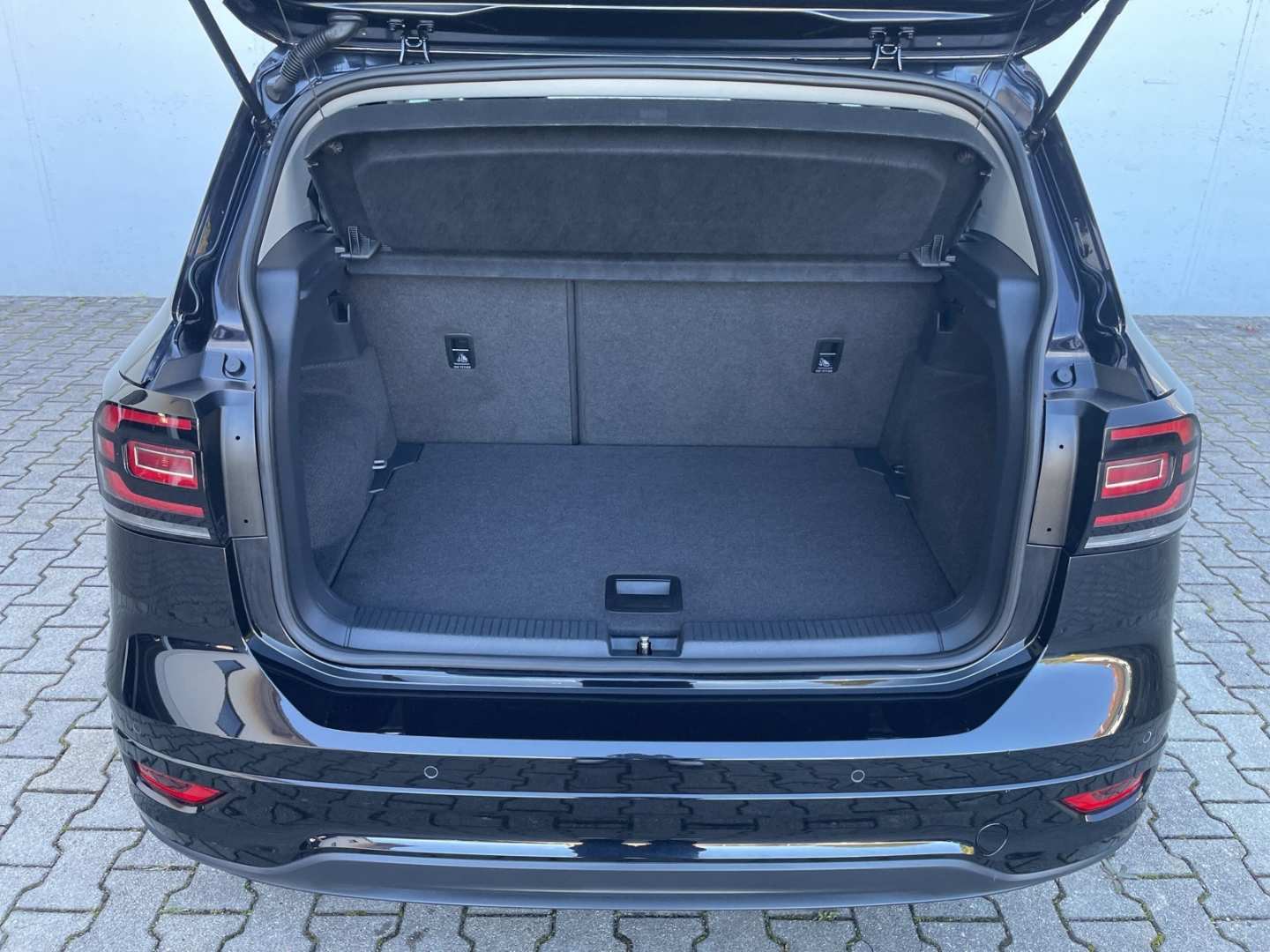T-Cross 1.0 TSI R-Line PDC/Blind Spot/Bluetooth/Climatronic/Radio