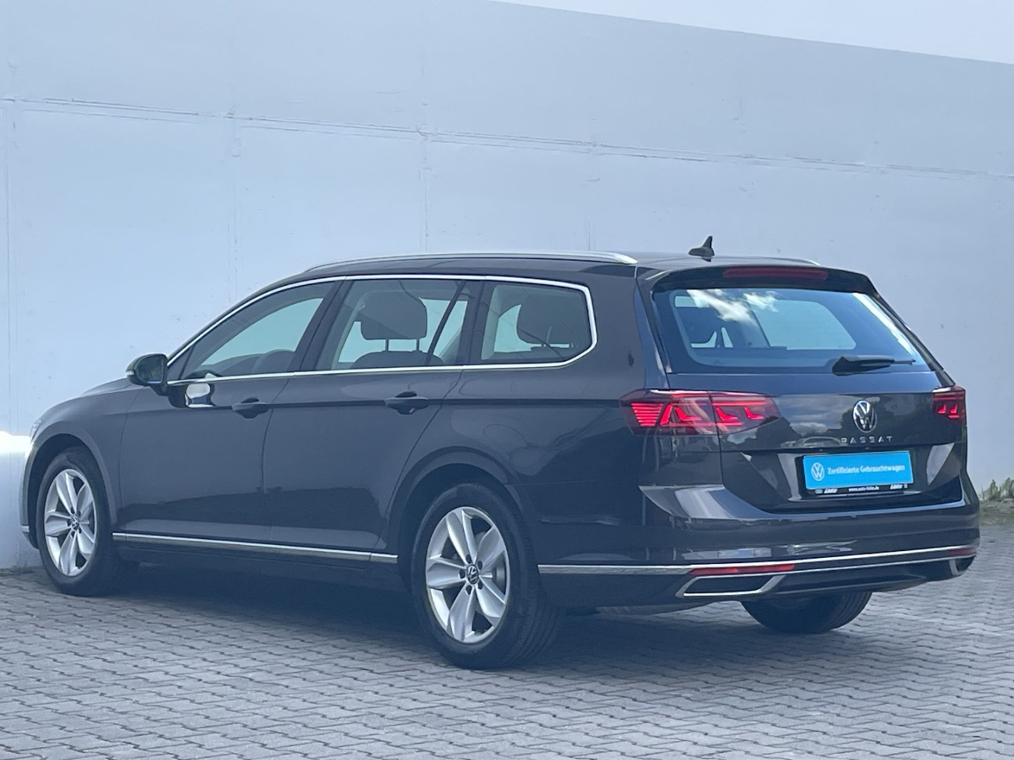 Passat 2.0 TSI DSG Elegance Standhzg/AHK/Kamera ACC/Navi