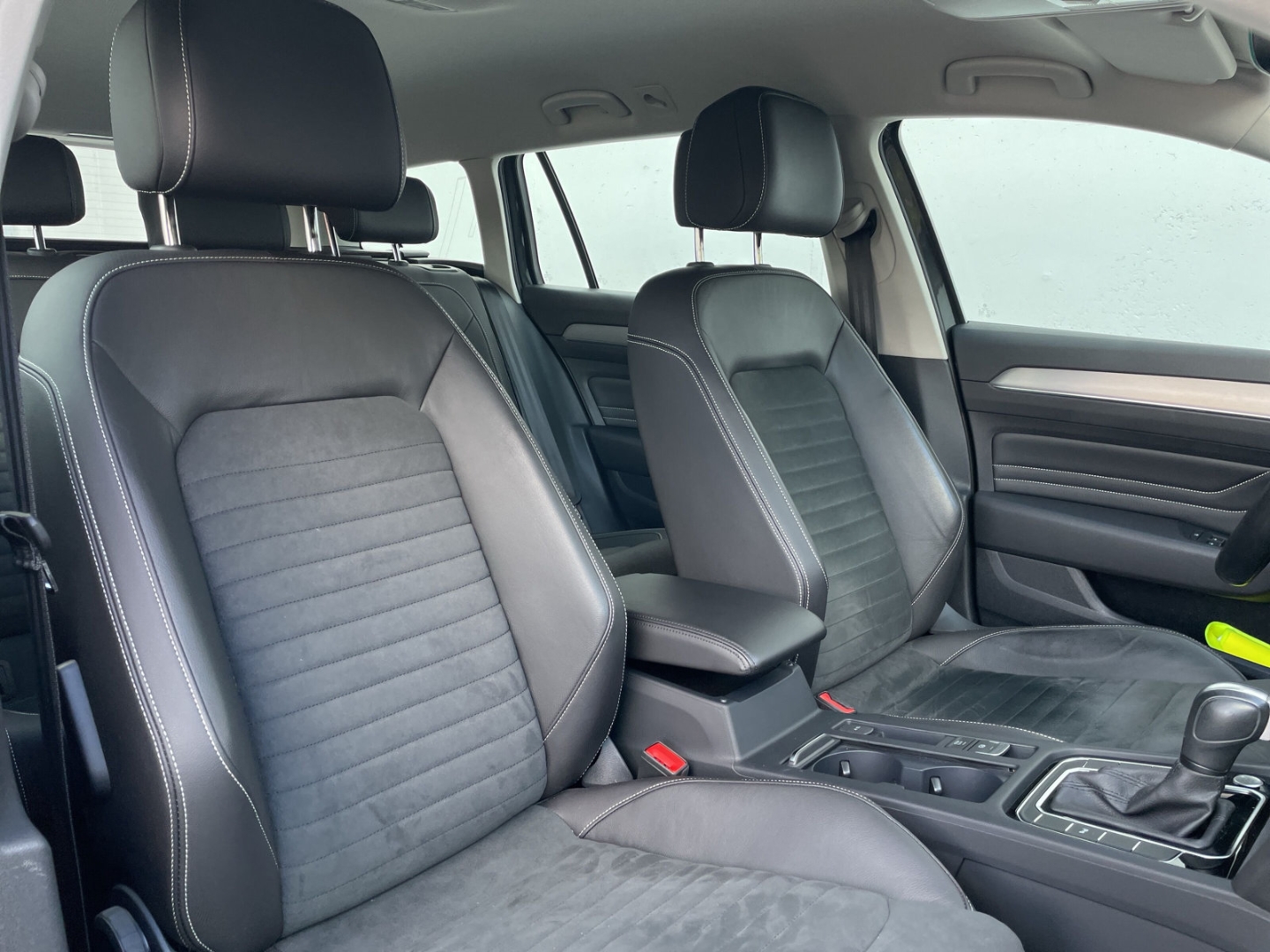 Passat 2.0 TSI DSG Elegance Standhzg/AHK/Kamera ACC/Navi