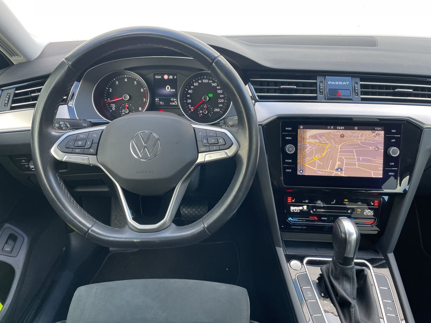 Passat 2.0 TSI DSG Elegance Standhzg/AHK/Kamera ACC/Navi