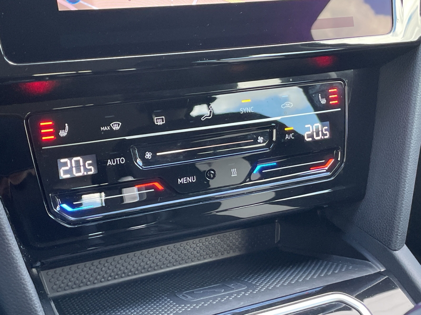 Passat 2.0 TSI DSG Elegance Standhzg/AHK/Kamera ACC/Navi