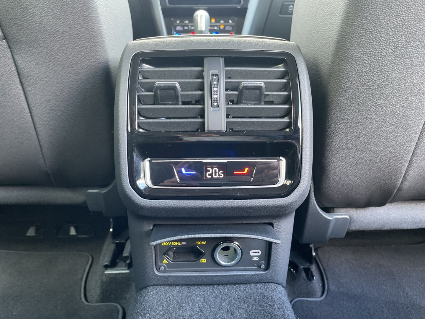 Passat 2.0 TSI DSG Elegance Standhzg/AHK/Kamera ACC/Navi