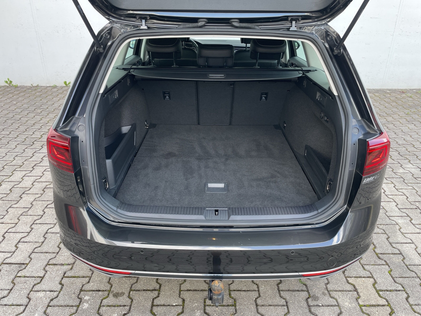 Passat 2.0 TSI DSG Elegance Standhzg/AHK/Kamera ACC/Navi