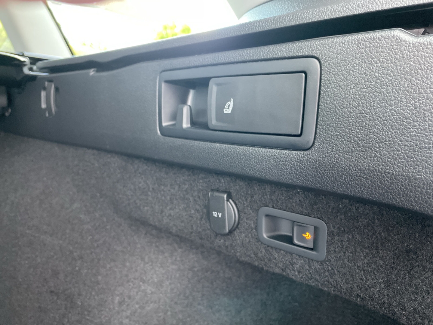 Passat 2.0 TSI DSG Elegance Standhzg/AHK/Kamera ACC/Navi
