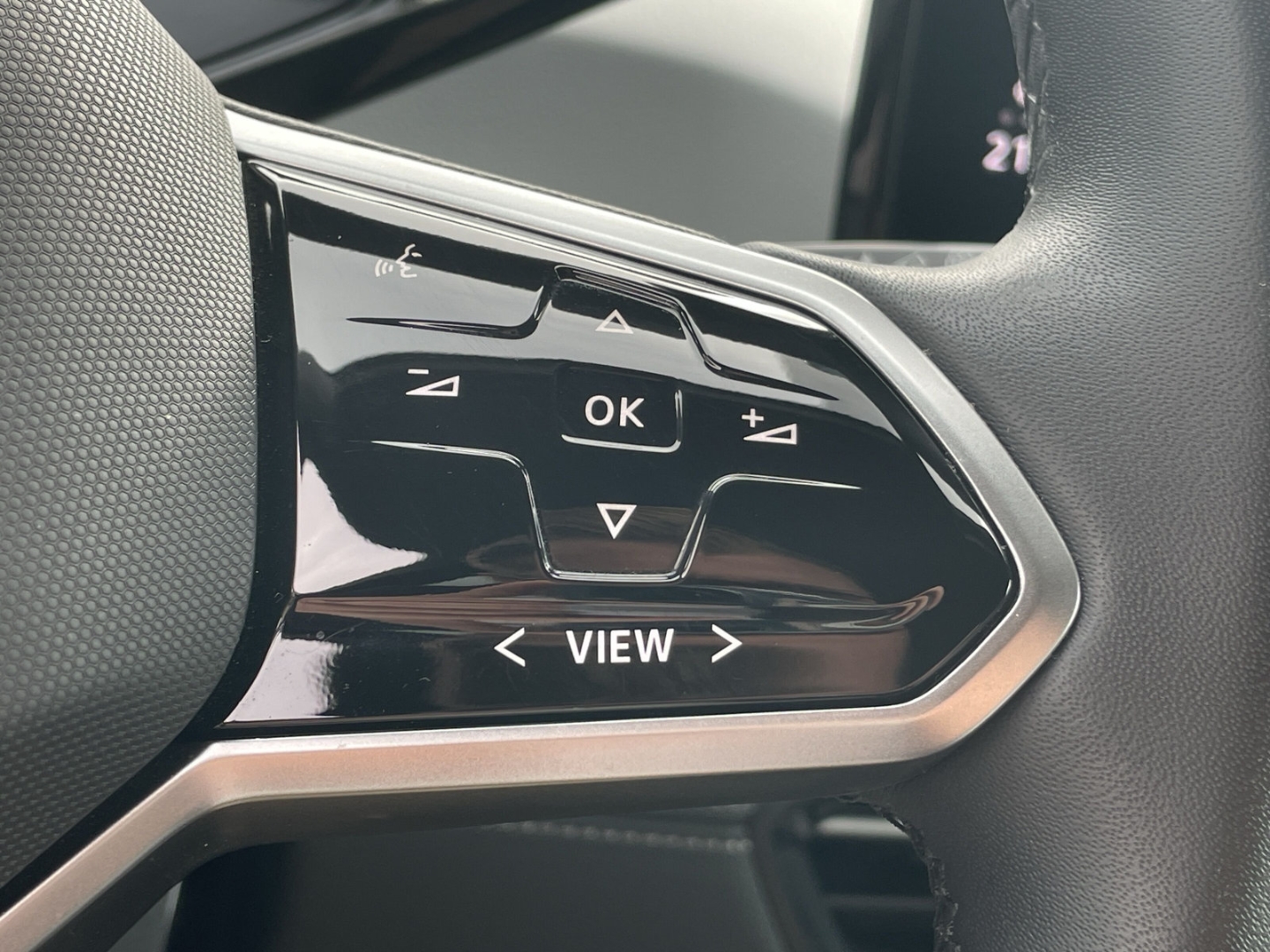 ID.3 Pro Move AHK/360°Kamera/Navi/Keyless/App-Connect/ACC/ergoActive