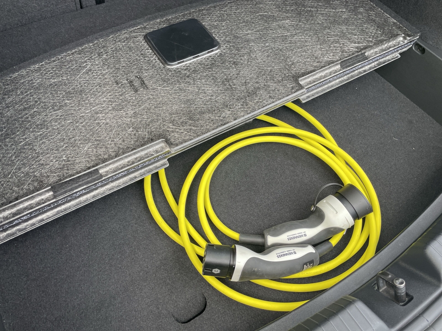 ID.3 Pro Move AHK/360°Kamera/Navi/Keyless/App-Connect/ACC/ergoActive