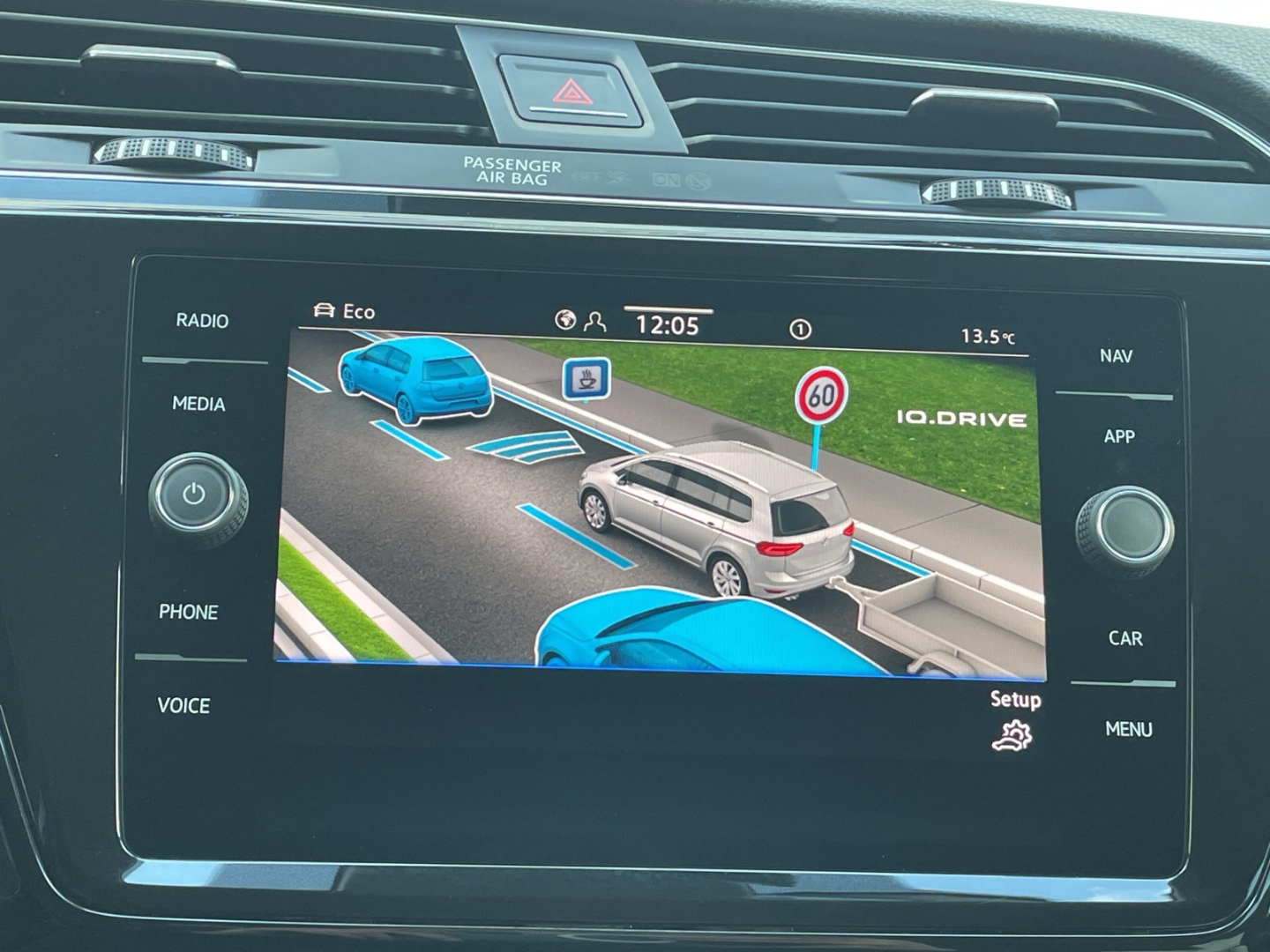 Touran 1.5 TSI DSG Highline AHK/Kamera/LED/Navi/App-Connect/ACC/Travel/Spurwechsel/el.Heckklappe