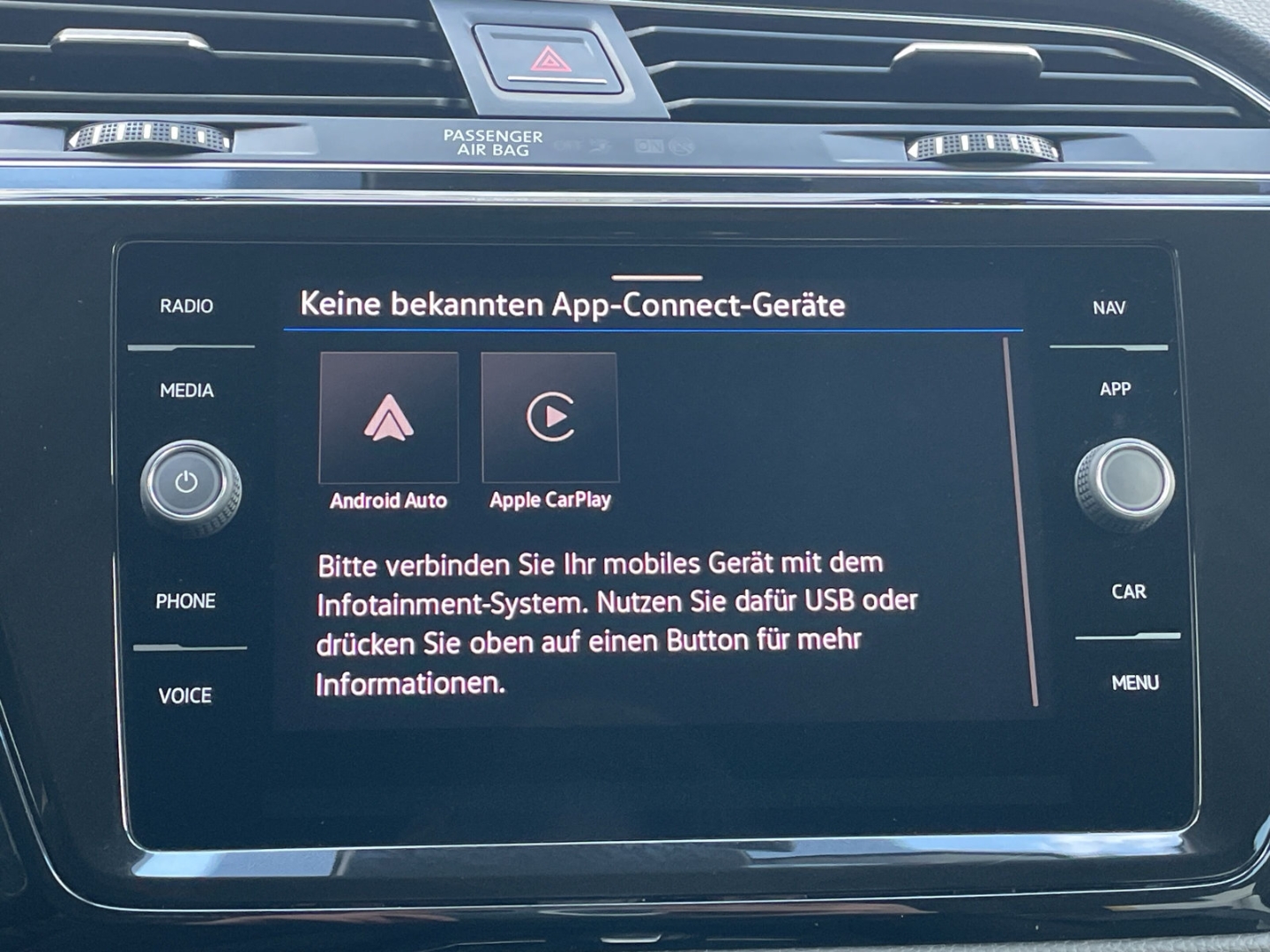 Touran 1.5 TSI DSG Highline AHK/Kamera/LED/Navi/App-Connect/ACC/Travel/Spurwechsel/el.Heckklappe