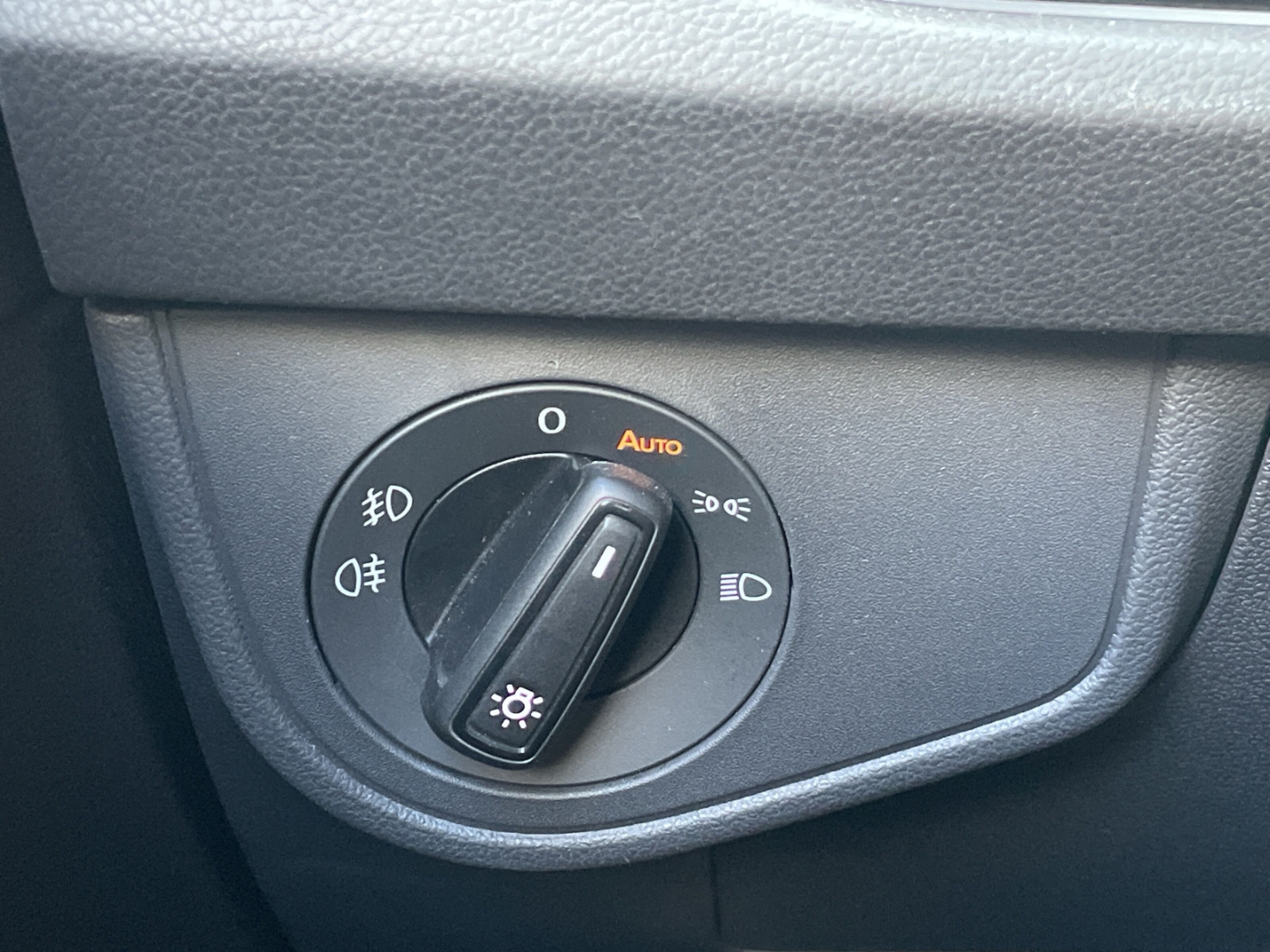 Polo 1.0 TSI DSG Style EDITION 50 Matrix/Kamera Navi/App-Connect/Spurwechsel