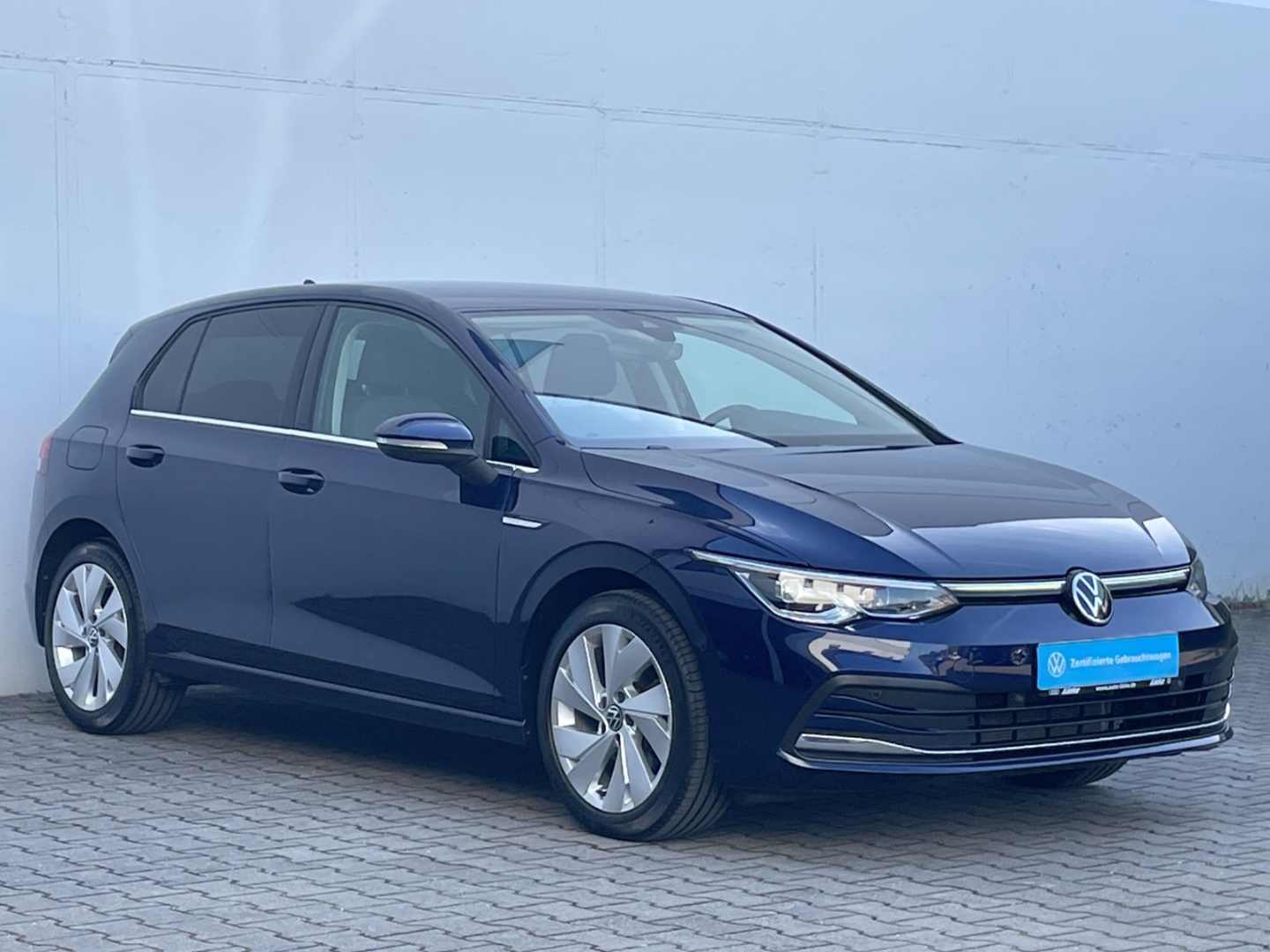 Golf VIII 1.5 eTSI DSG Style AHK/Kamera/Navi/ACC/App-Connect/ergoActive/Keyless/LED Plus