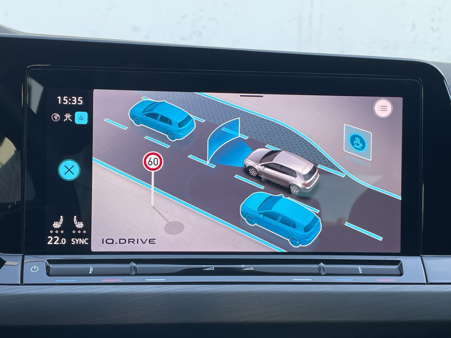 Golf VIII 1.5 eTSI DSG Style AHK/Kamera/Navi/ACC/App-Connect/ergoActive/Keyless/LED Plus