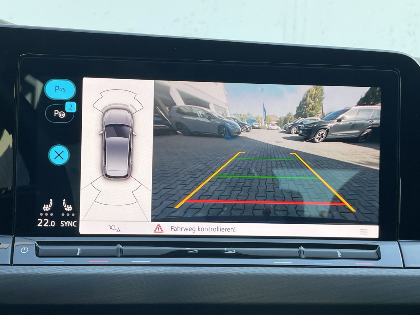 Golf VIII 1.5 eTSI DSG Style AHK/Kamera/Navi/ACC/App-Connect/ergoActive/Keyless/LED Plus