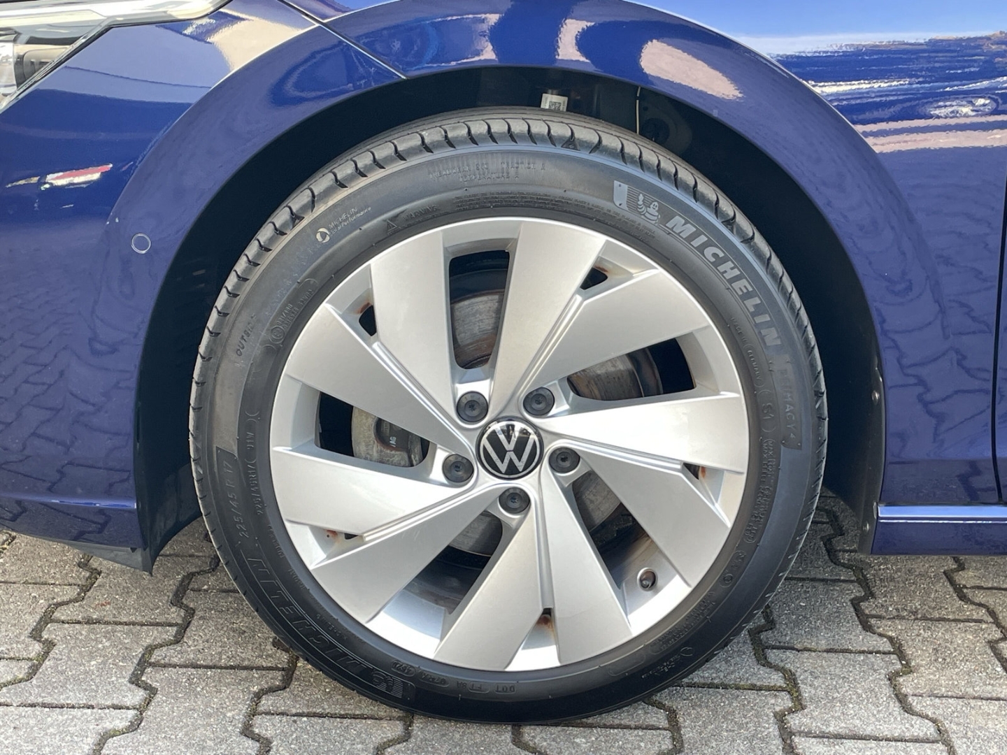 Golf VIII 1.5 eTSI DSG Style AHK/Kamera/Navi/ACC/App-Connect/ergoActive/Keyless/LED Plus