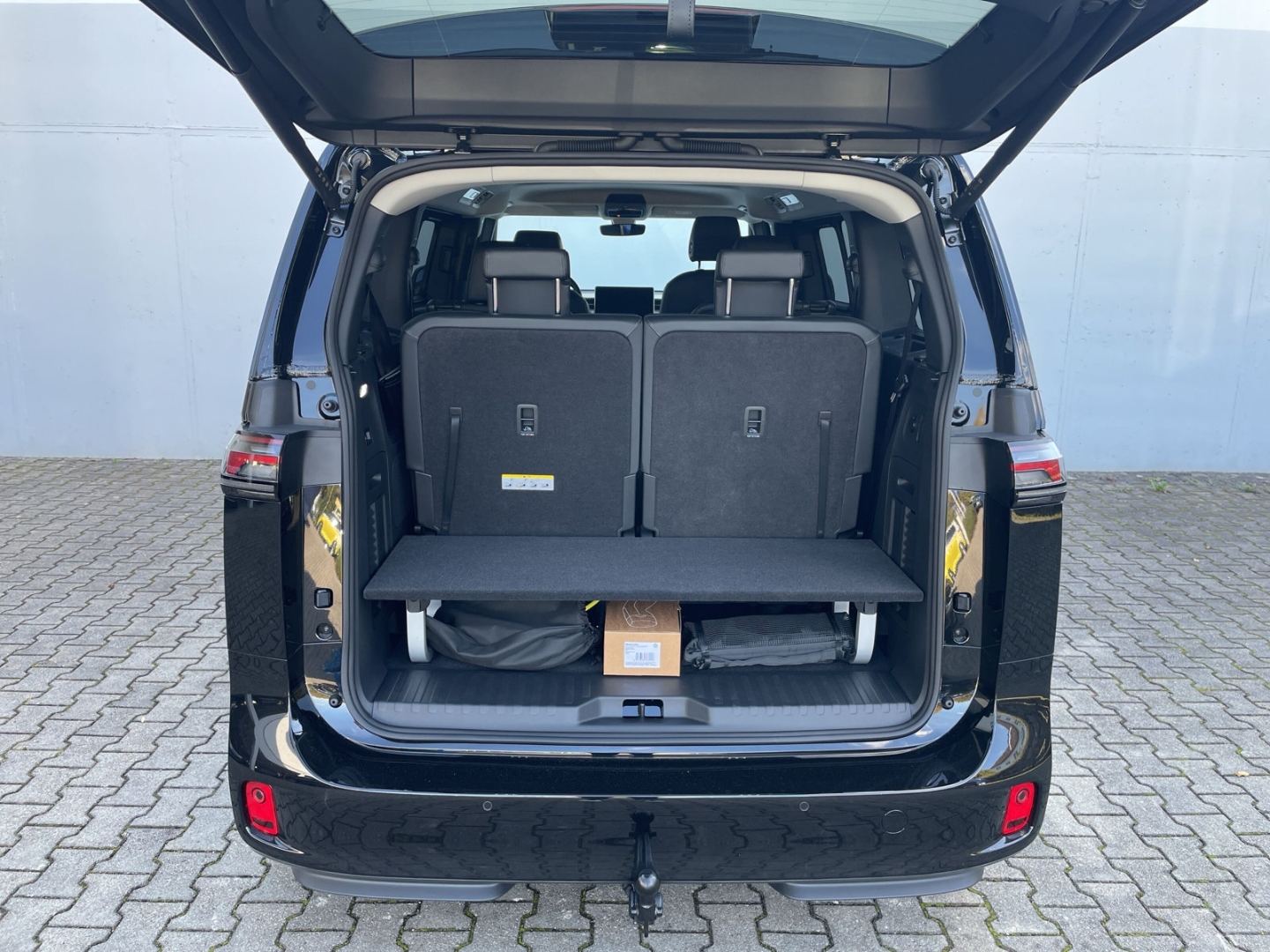 ID. Buzz Energy Pro LR Wärmepumpe/AHK/360°Kamera/Navi/ACC/Travel/Matrix/el.Heckklappe/el.Schiebet