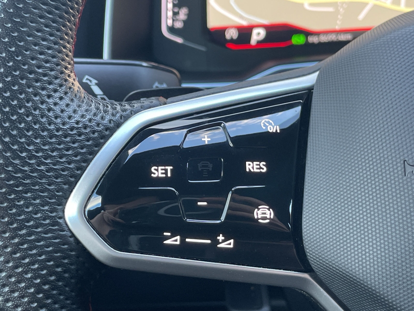 Polo GTI 2.0 TSI DSG Keyless/Navi/App-Con/Matrix/Sitzhzg/PDC