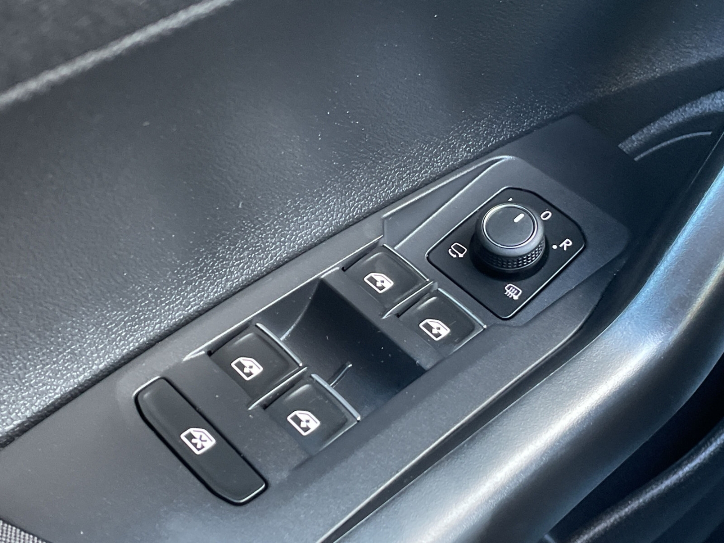 Polo GTI 2.0 TSI DSG Keyless/Navi/App-Con/Matrix/Sitzhzg/PDC