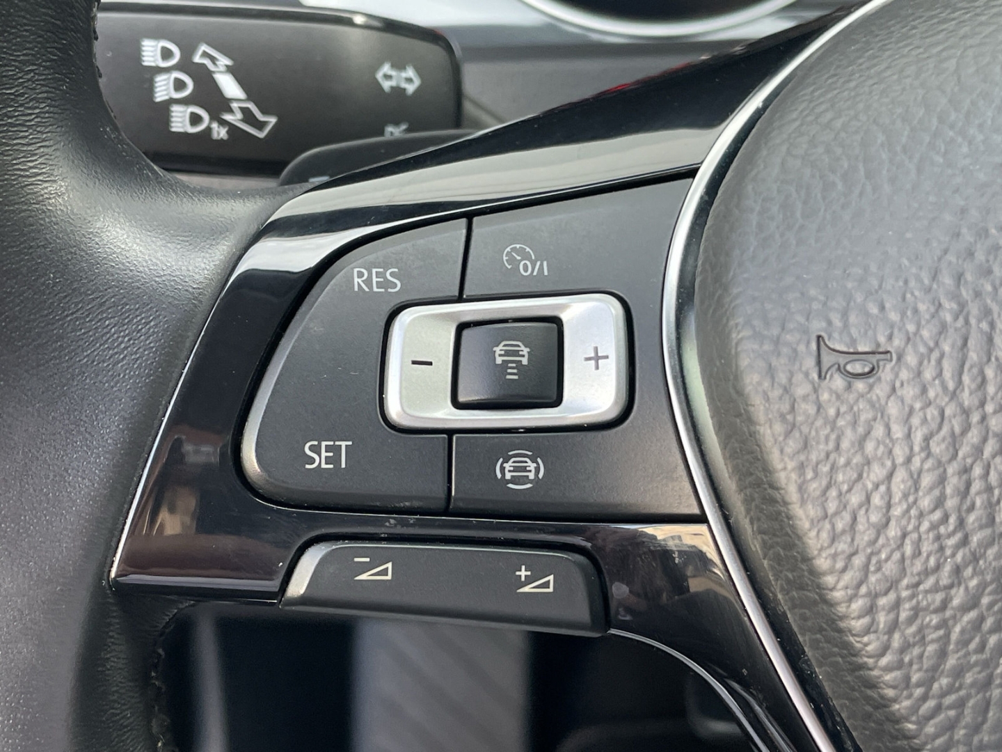 Golf Variant VII 2.0 TDI DSG Comfortline LED/ACC/Navi Pro/App-Connect/ergoActive-Sitz/Blind Spot
