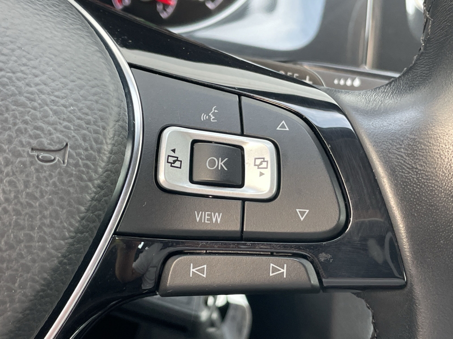 Golf Variant VII 2.0 TDI DSG Comfortline LED/ACC/Navi Pro/App-Connect/ergoActive-Sitz/Blind Spot