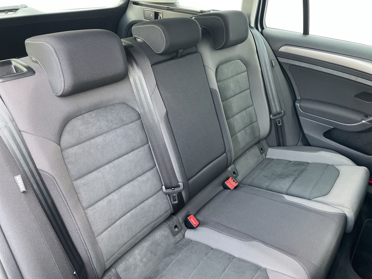 Golf Variant VII 2.0 TDI DSG Comfortline LED/ACC/Navi Pro/App-Connect/ergoActive-Sitz/Blind Spot