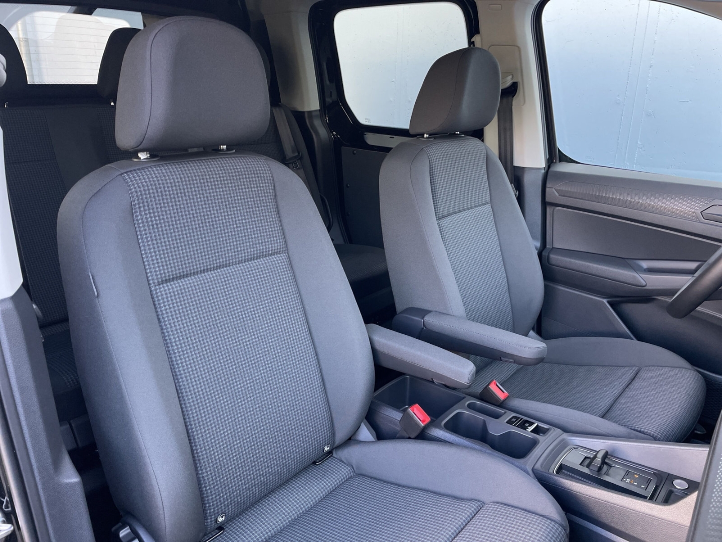 Caddy Flexible 1.5TSI DSG Kamera/AHK/LED/GRA/App-Connect/ergoComfort/Sitzhzg