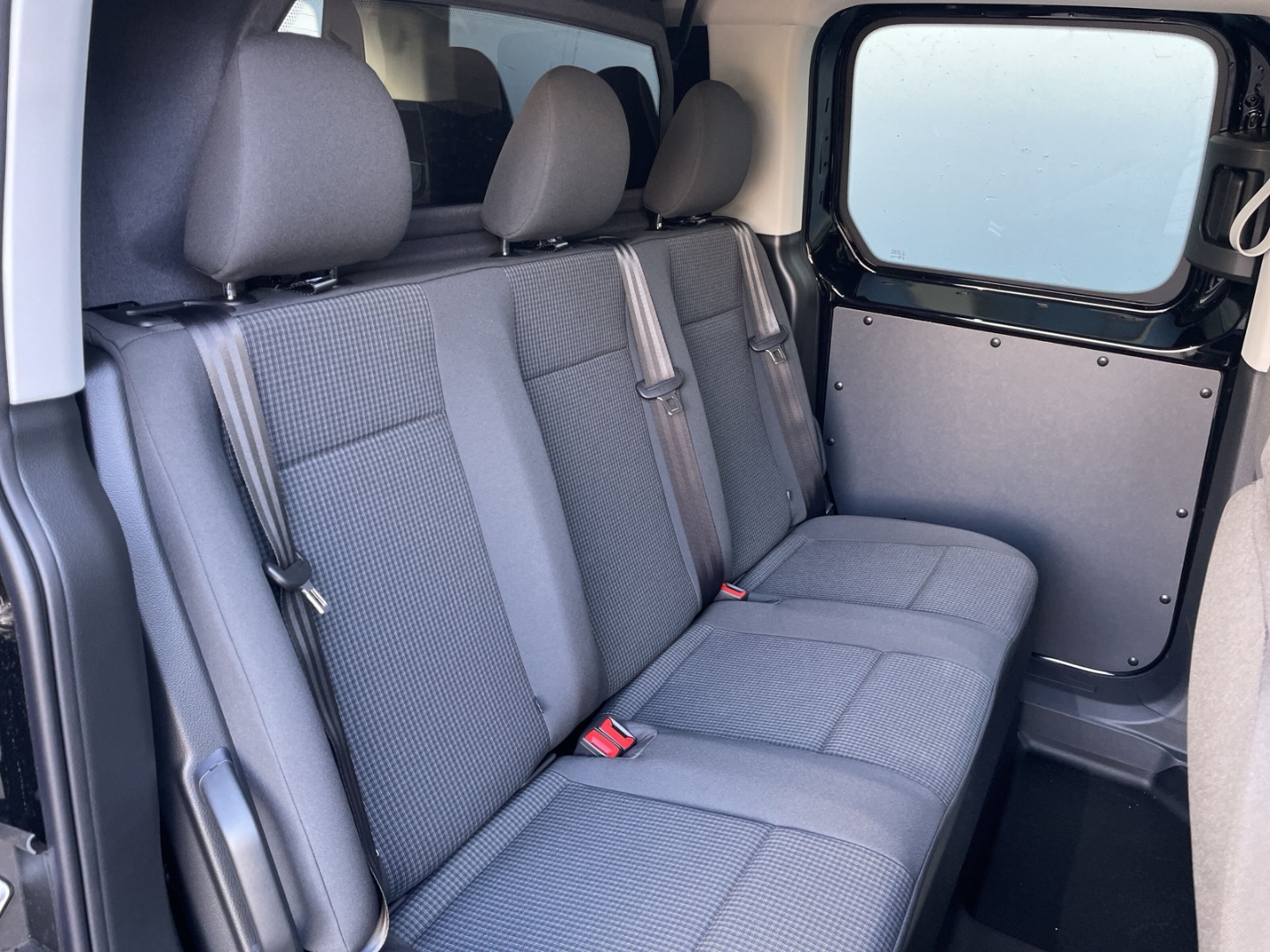 Caddy Flexible 1.5TSI DSG Kamera/AHK/LED/GRA/App-Connect/ergoComfort/Sitzhzg