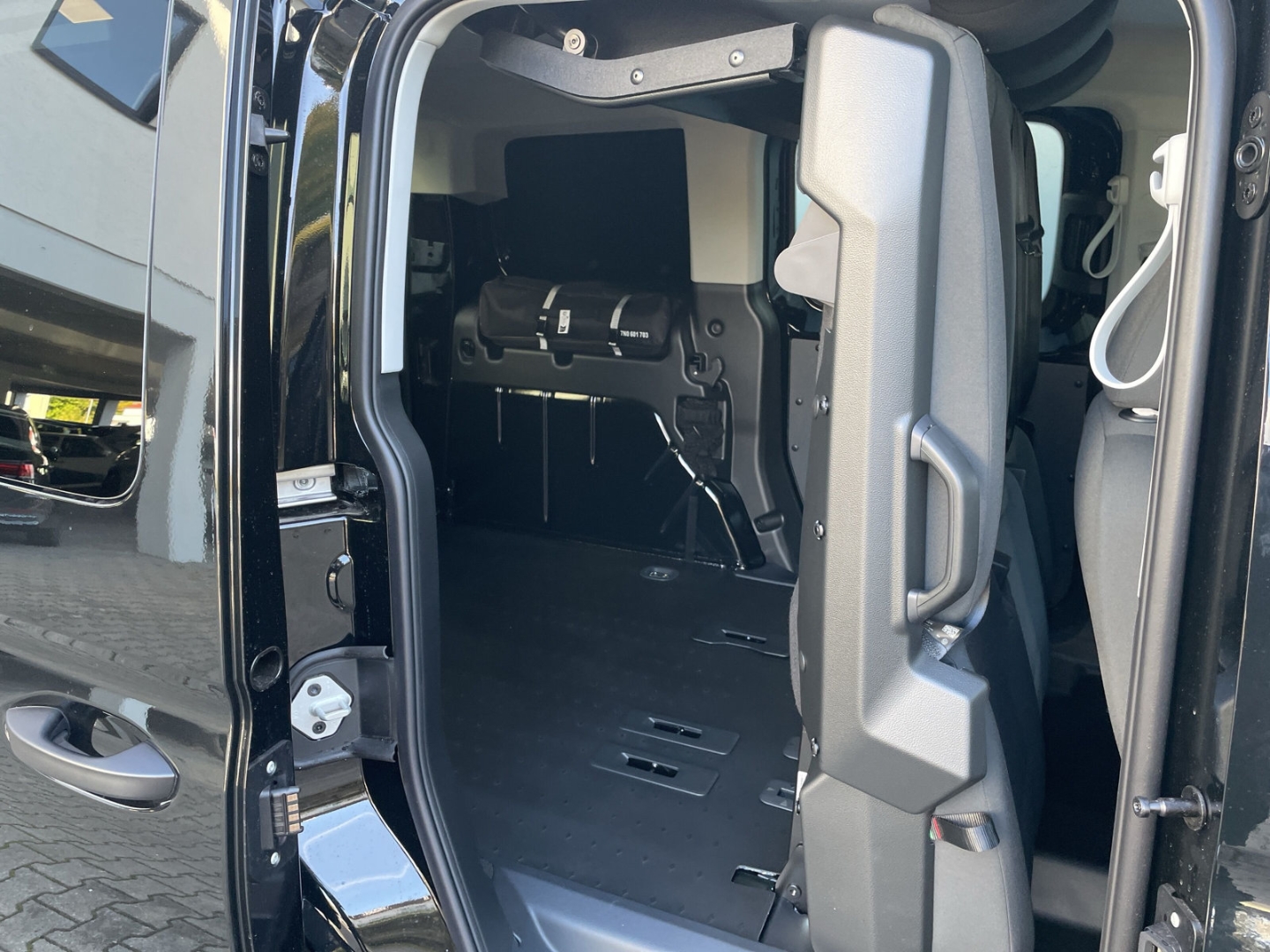 Caddy Flexible 1.5TSI DSG Kamera/AHK/LED/GRA/App-Connect/ergoComfort/Sitzhzg