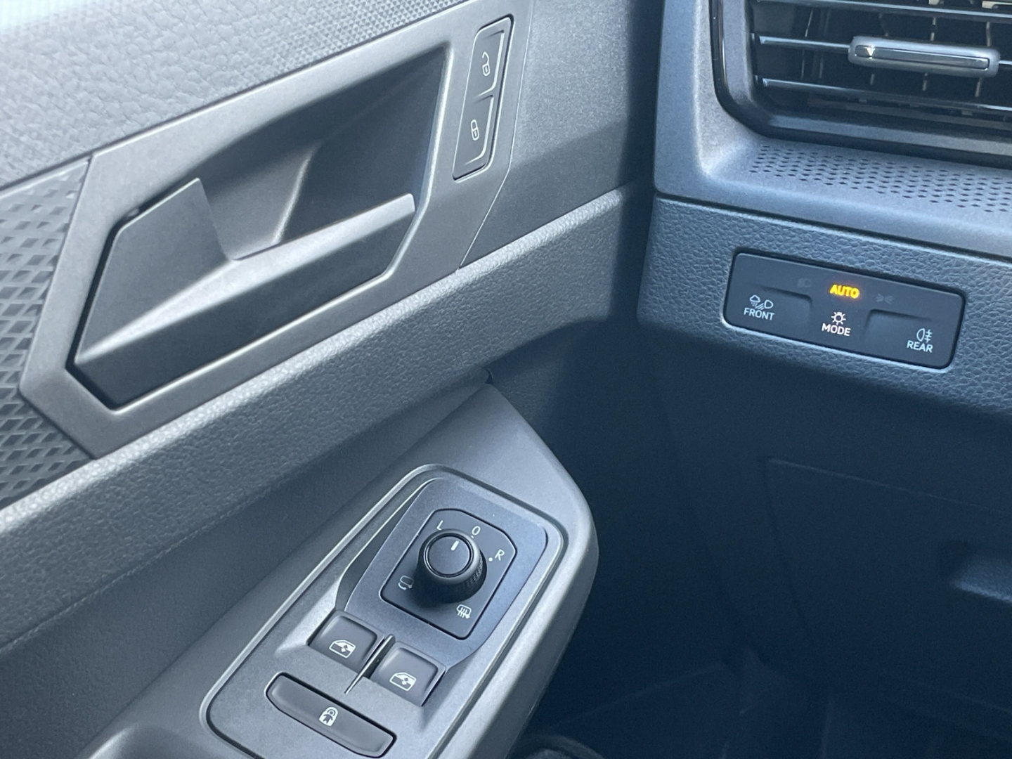 Caddy Flexible 1.5TSI DSG Kamera/AHK/LED/GRA/App-Connect/ergoComfort/Sitzhzg