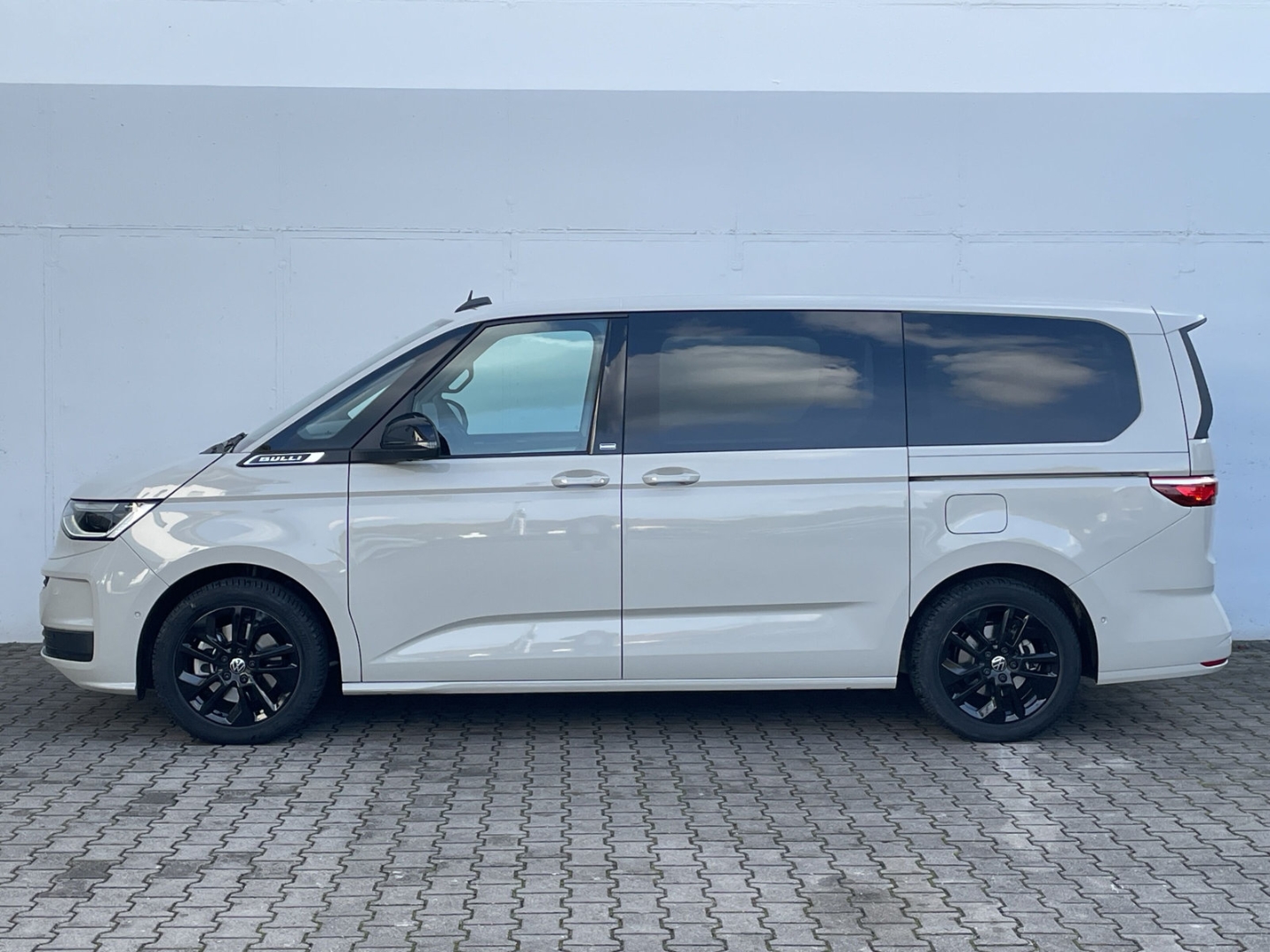 T7 Multivan Generation 2.0TSI DSG LÜ AHK/360°Kamera/ACC/App-Co/el.Heckklappe/Keyless/Matrix/Standhzg