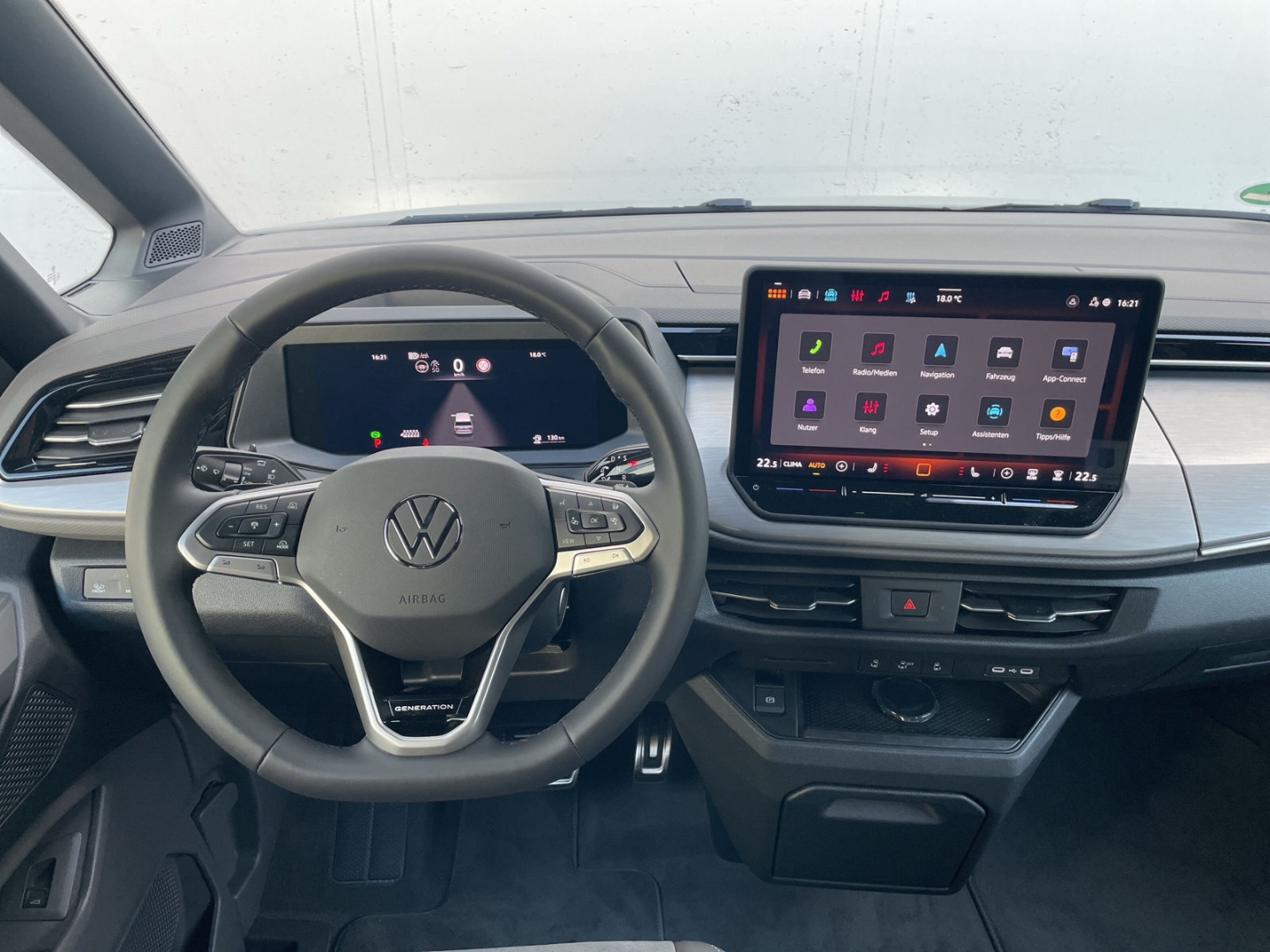 T7 Multivan Generation 2.0TSI DSG LÜ AHK/360°Kamera/ACC/App-Co/el.Heckklappe/Keyless/Matrix/Standhzg