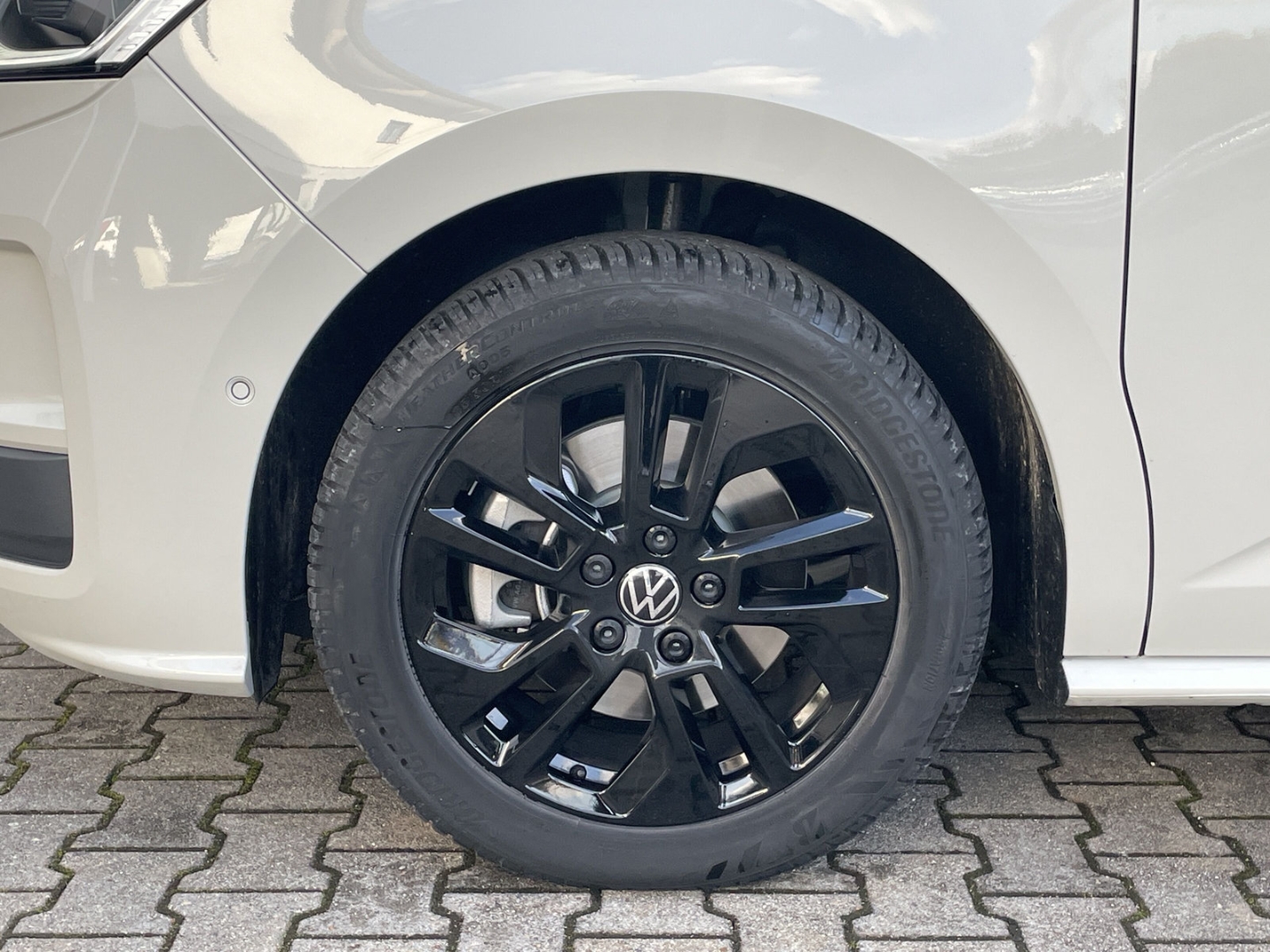 T7 Multivan Generation 2.0TSI DSG LÜ AHK/360°Kamera/ACC/App-Co/el.Heckklappe/Keyless/Matrix/Standhzg