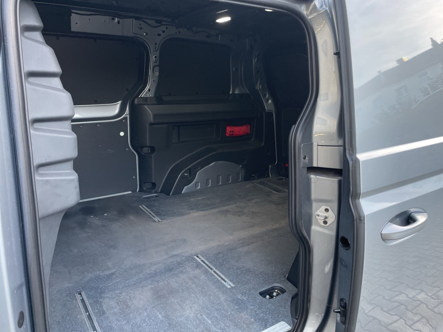 ID. Buzz Cargo 82 kWh AHK/Kamera/Sitz-&Lenkradhzg/LED/App-Connect/Climatronic