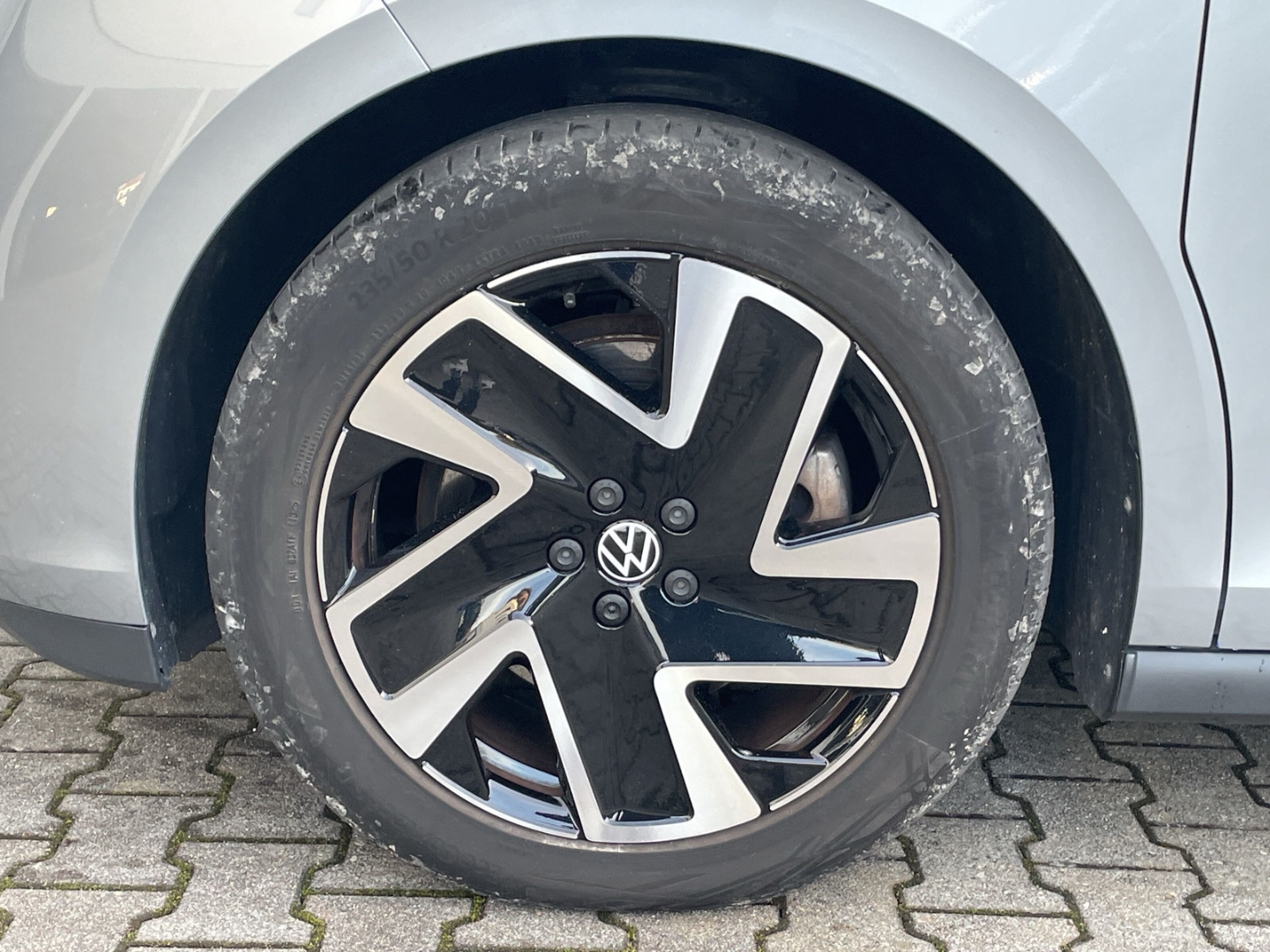 ID. Buzz Cargo 82 kWh AHK/Kamera/Sitz-&Lenkradhzg/LED/App-Connect/Climatronic