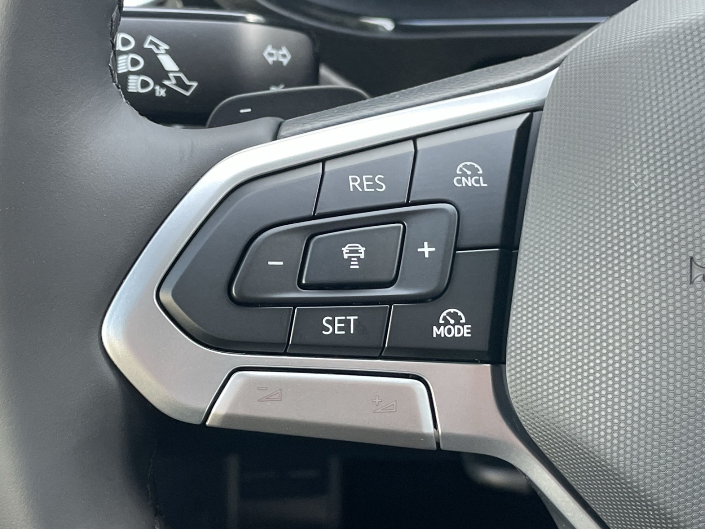 Caddy Edition 1.5 TSI DSG AHK/LED/Kamera/App-Connect/ACC/Travel/Spurwechsel/Sitzhzg/