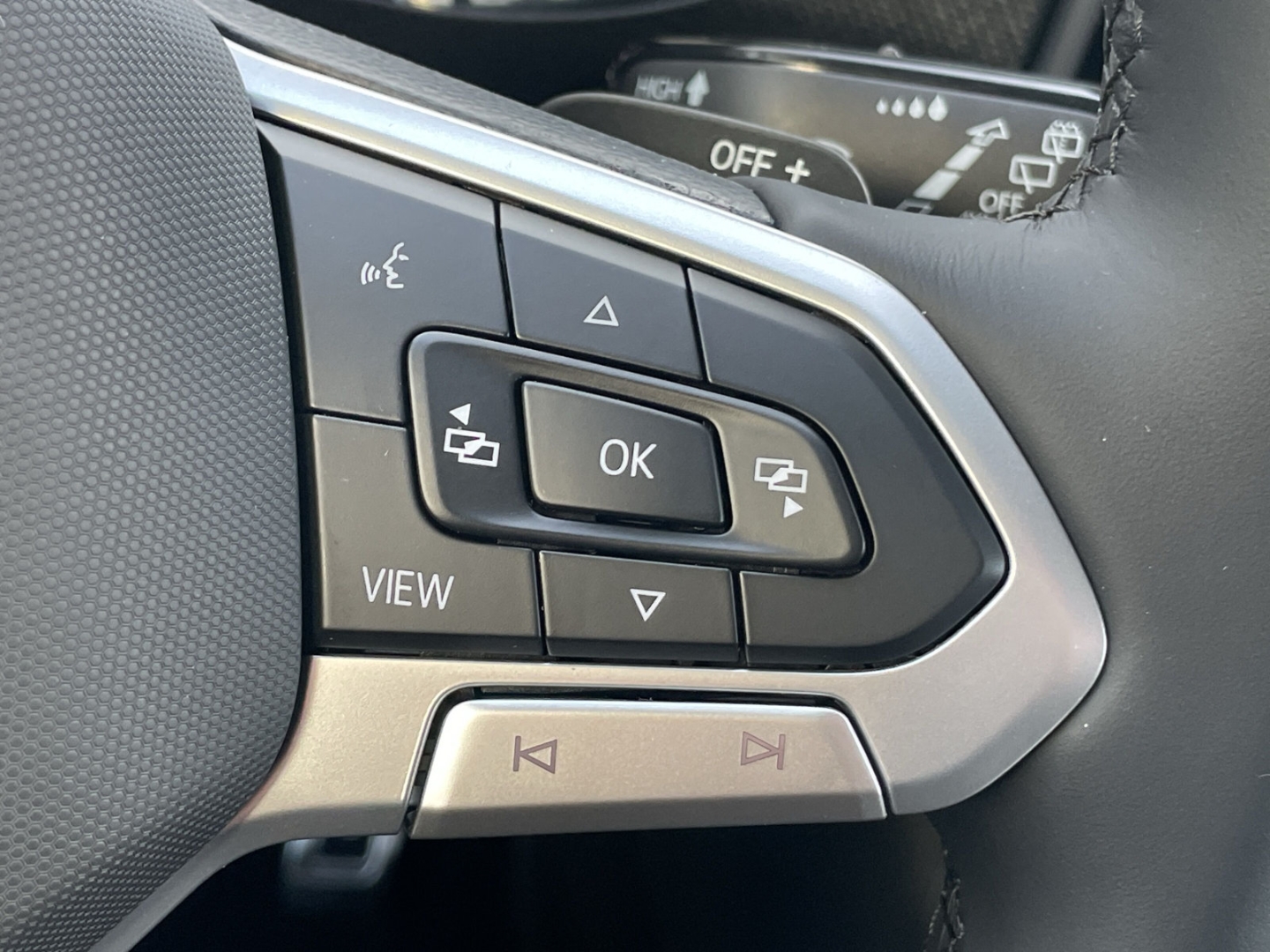 Caddy Edition 1.5 TSI DSG AHK/LED/Kamera/App-Connect/ACC/Travel/Spurwechsel/Sitzhzg/