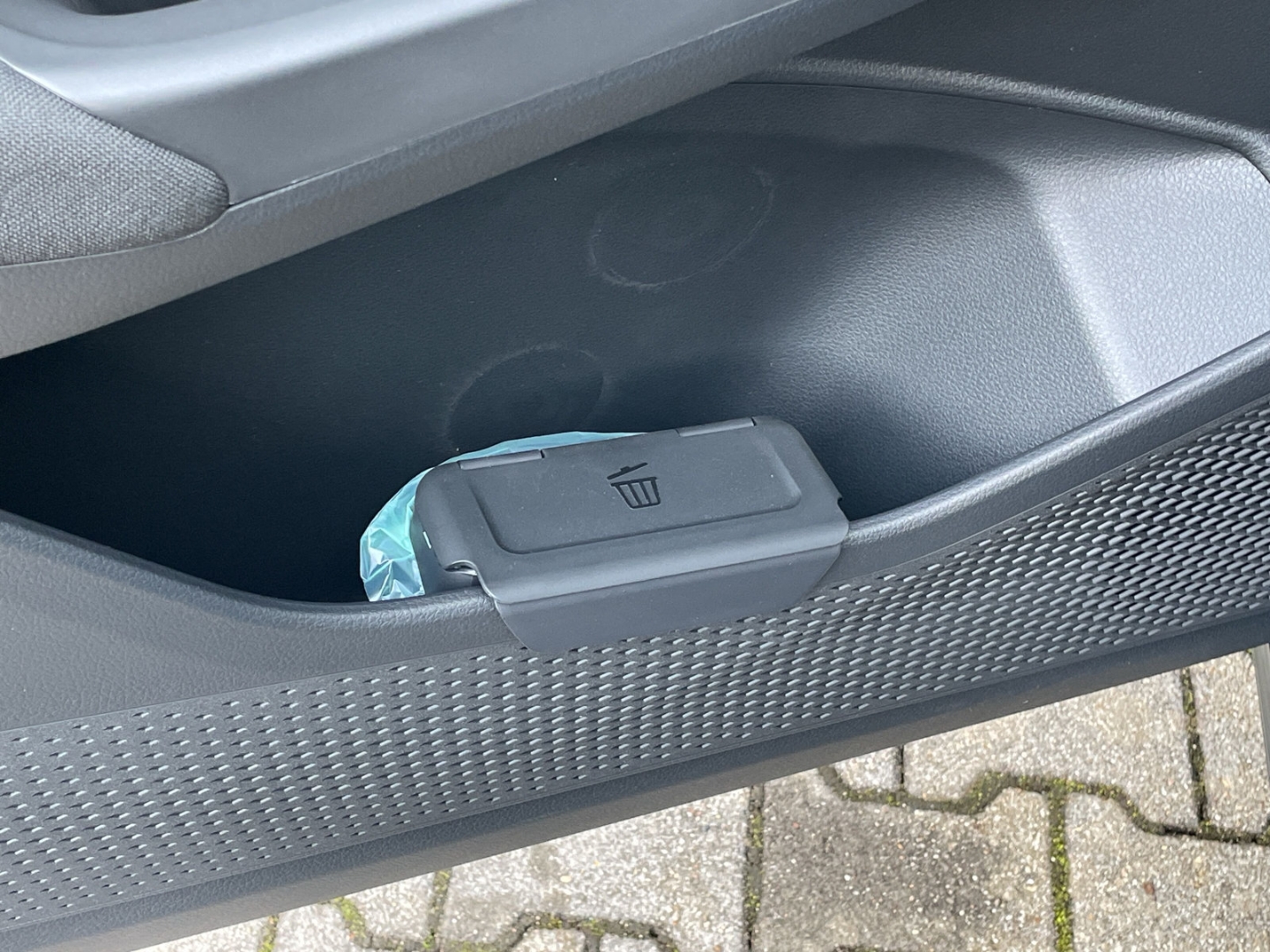 Caddy Edition 1.5 TSI DSG AHK/LED/Kamera/App-Connect/ACC/Travel/Spurwechsel/Sitzhzg/