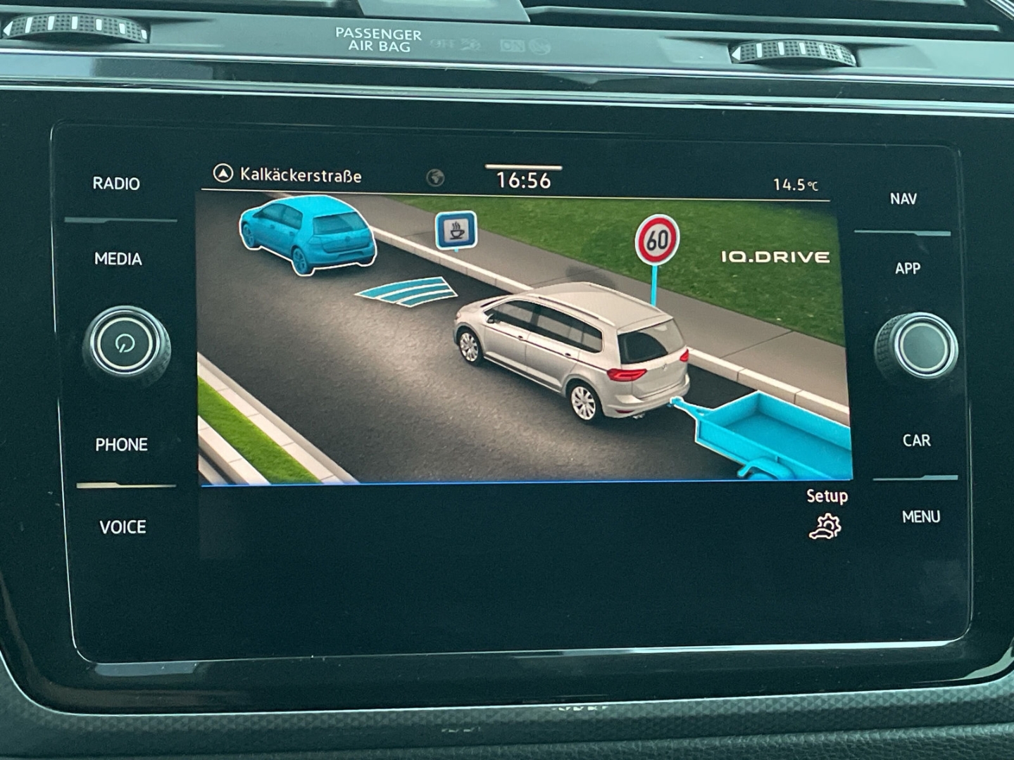 Touran 1.5 TSI DSG Active AHK/LED/Standhzg/Navi/Kamera/ACC/el.Heckklappe/