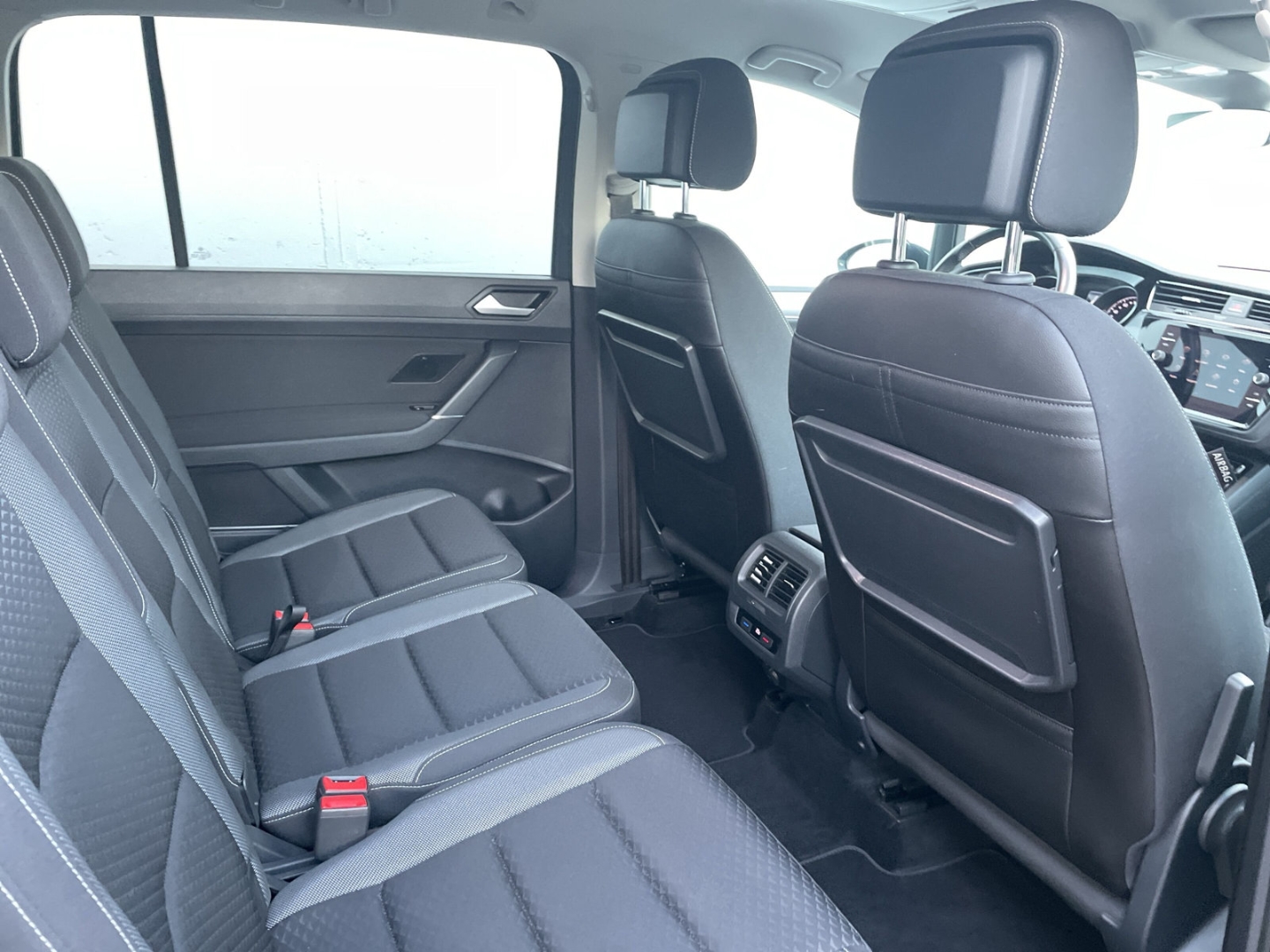 Touran 1.5 TSI DSG Active AHK/LED/Standhzg/Navi/Kamera/ACC/el.Heckklappe/