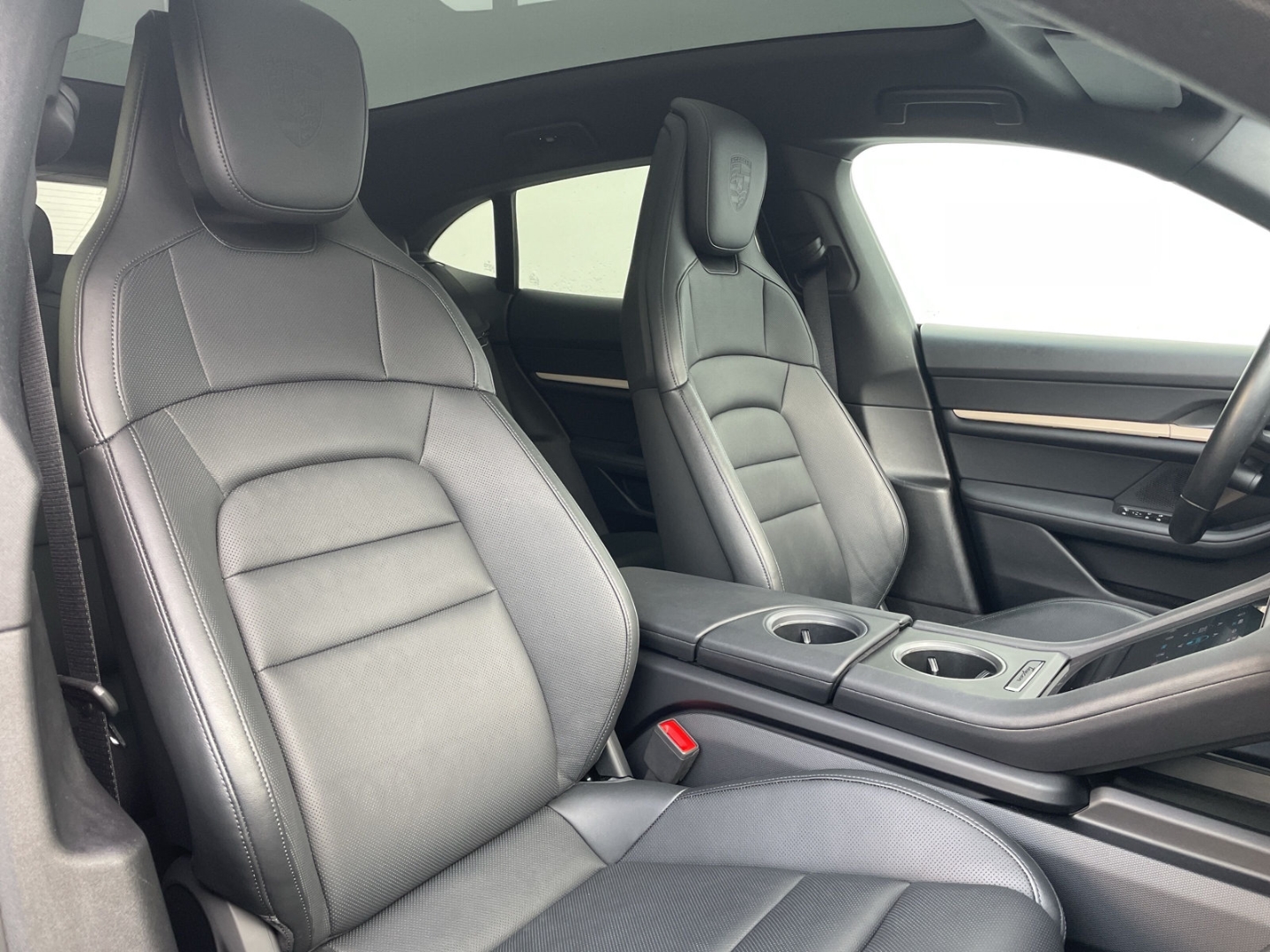 Taycan Sport Turismo Plus Approved/Pano/Bose/Air/Sitzbelüftung/